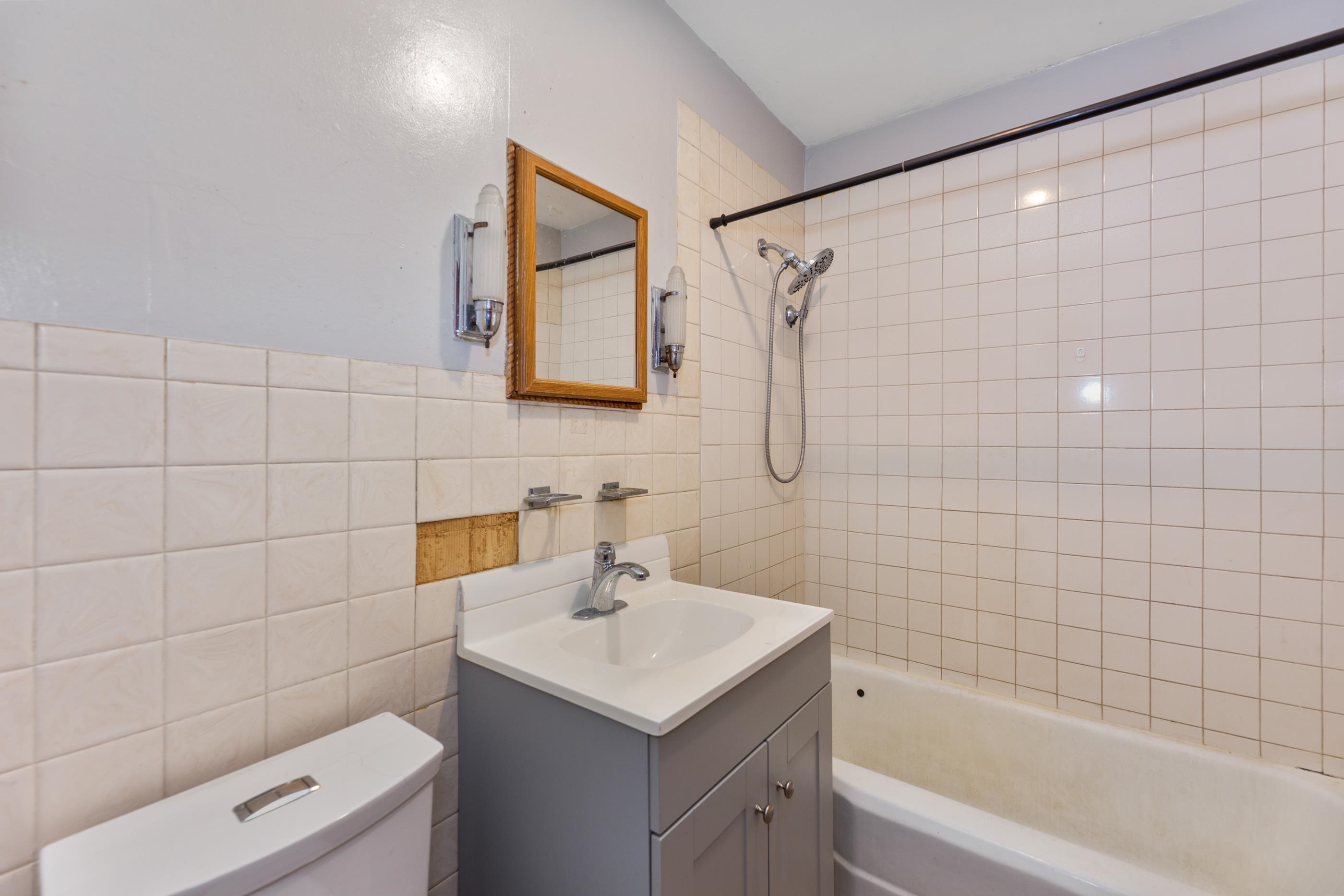 202 W 25th Avenue Hutchinson KS 67502