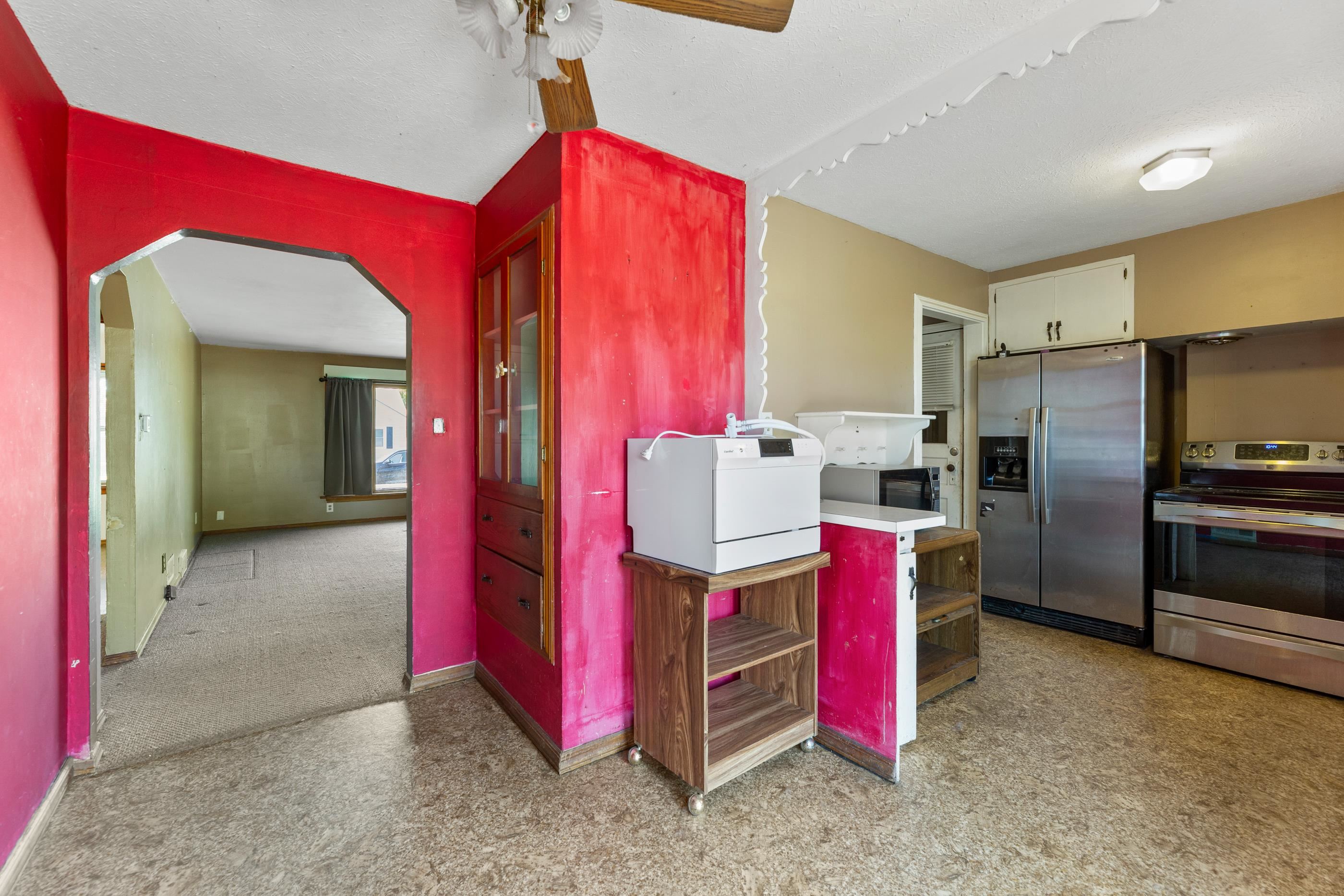 202 W 25th Avenue Hutchinson KS 67502