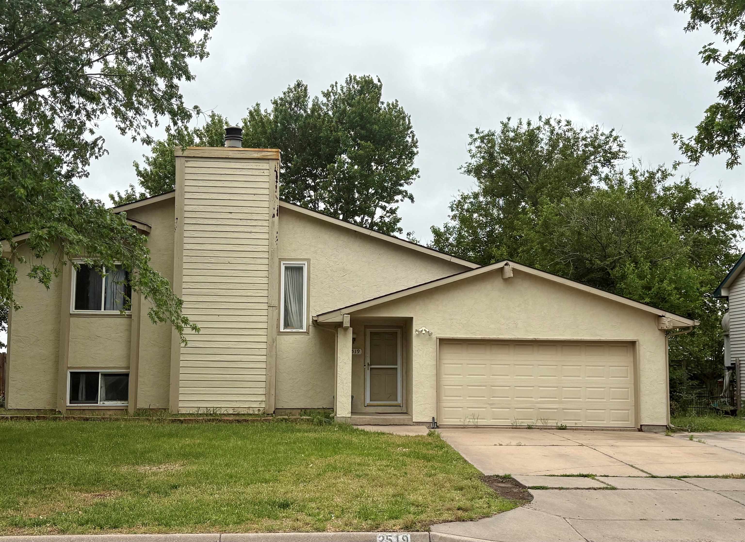 2519 S Lori Street Wichita KS 67210