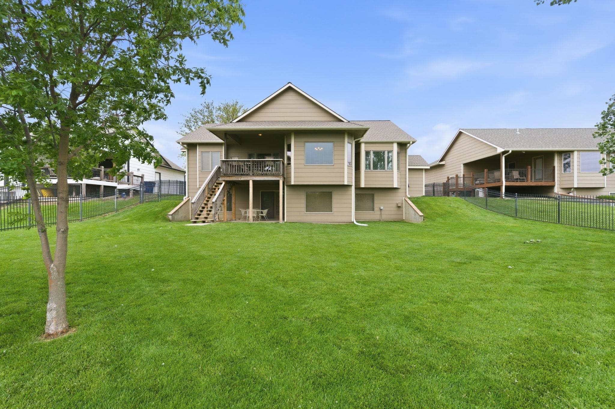 4009 N Lake Ridge Court Wichita KS 67205