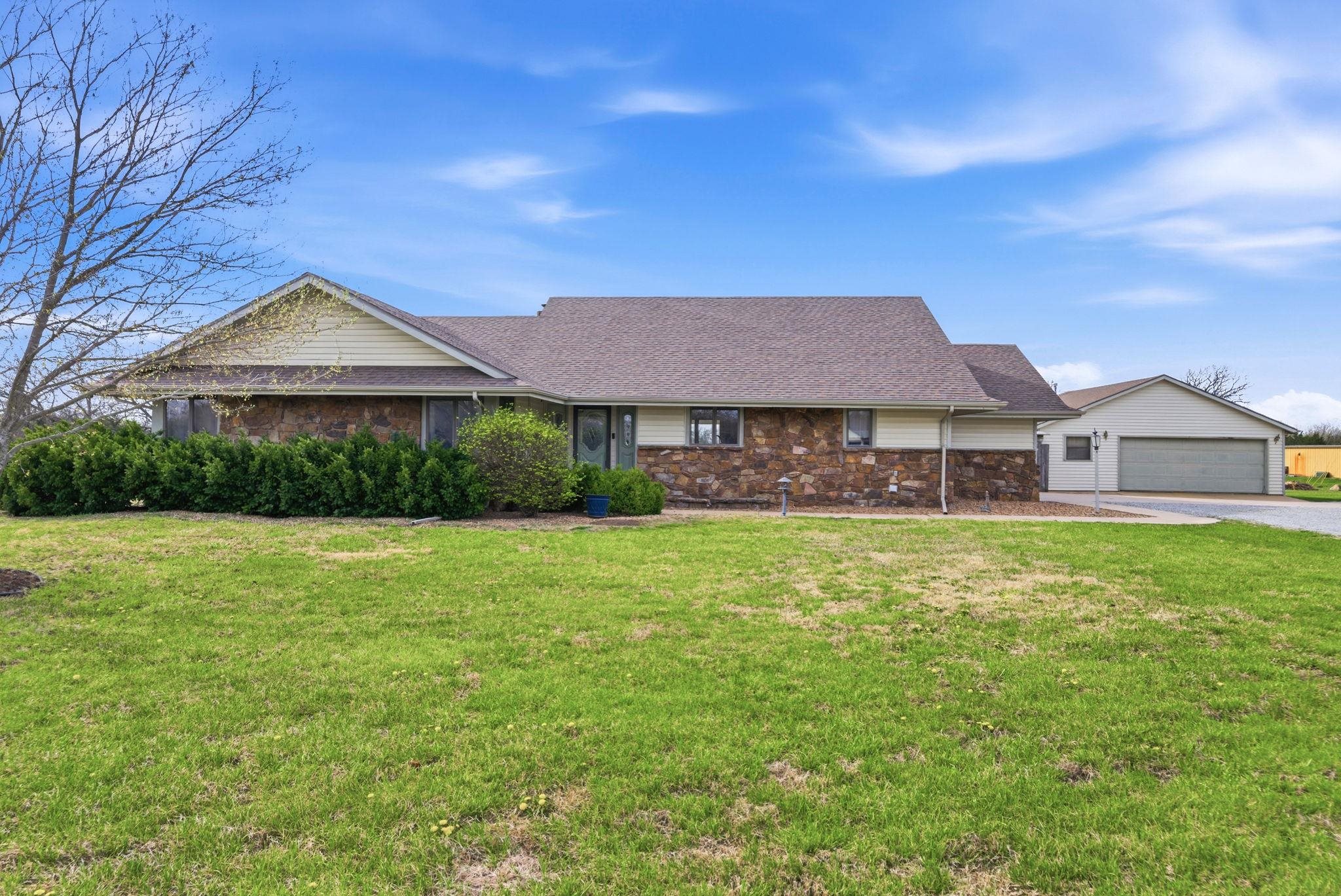 16711 SW 154th Terrace Rose Hill KS 67133
