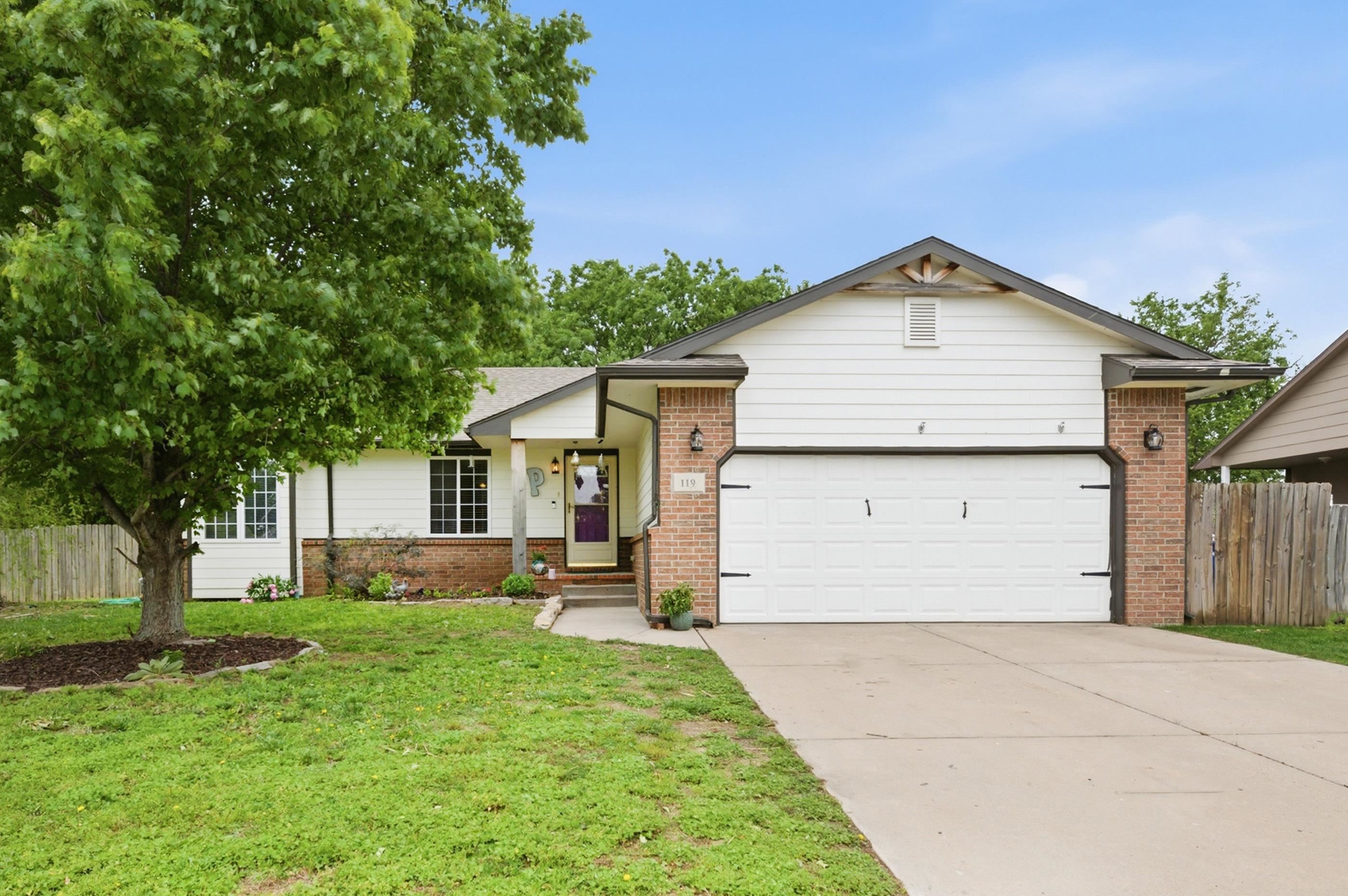 119 N Devinshire Bentley KS 67016