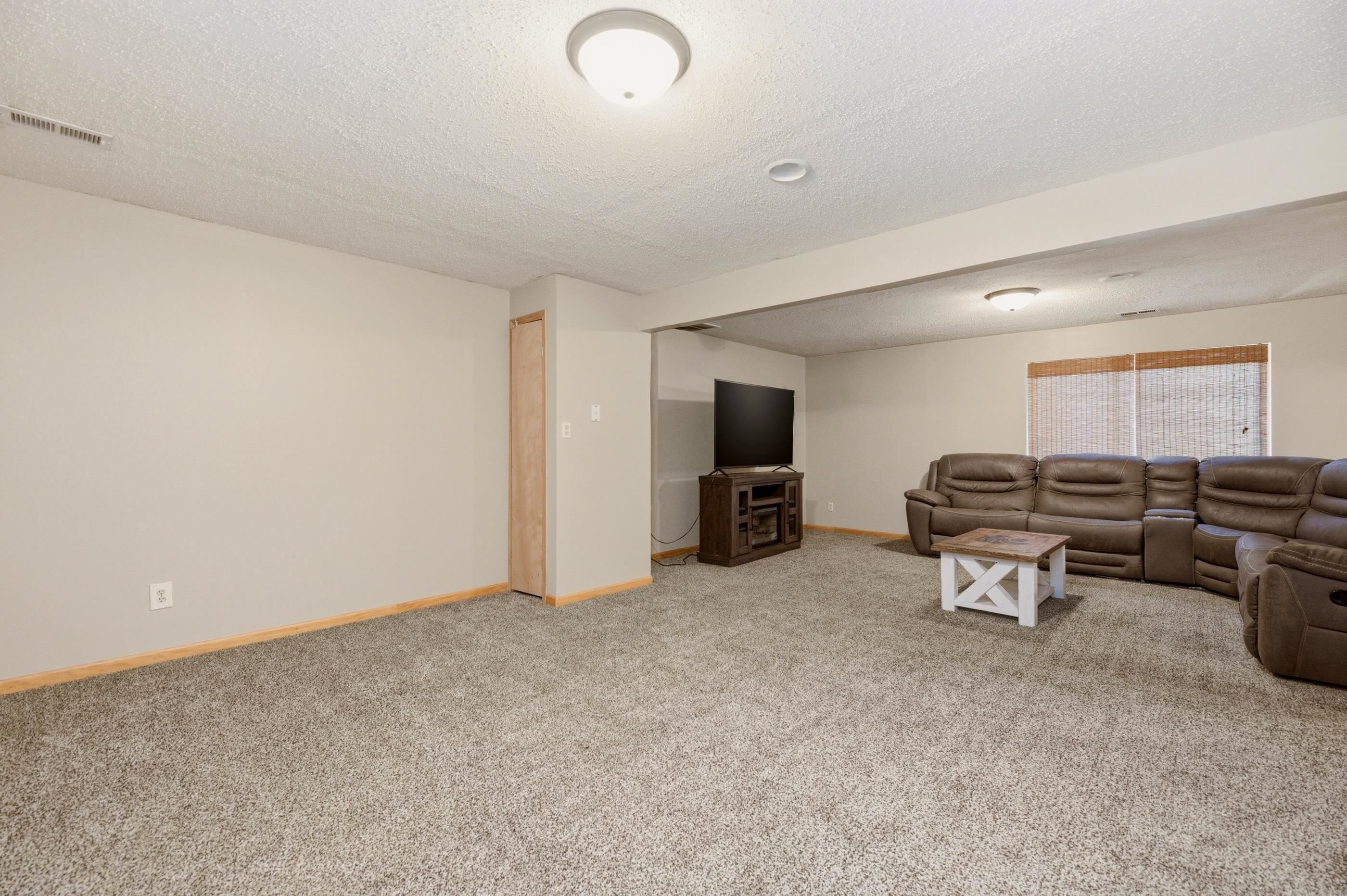 119 N Devinshire Bentley KS 67016