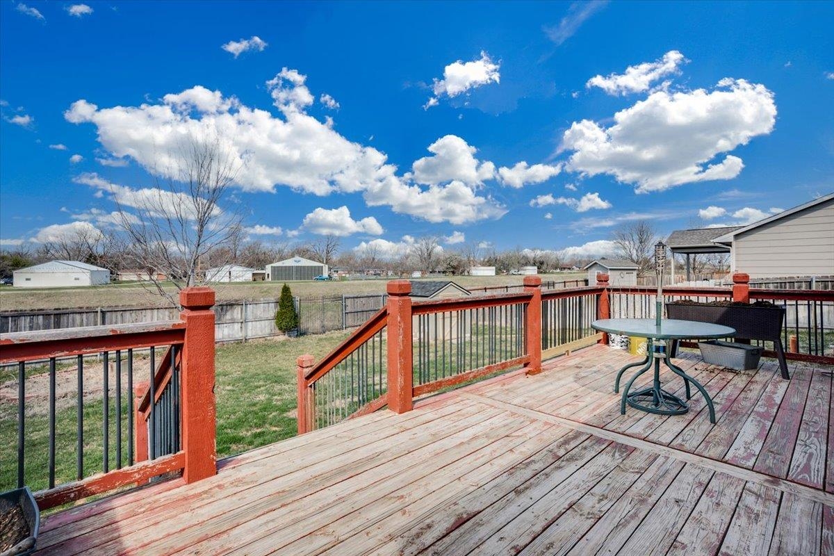 241 S Stoneridge Street Valley Center KS 67147