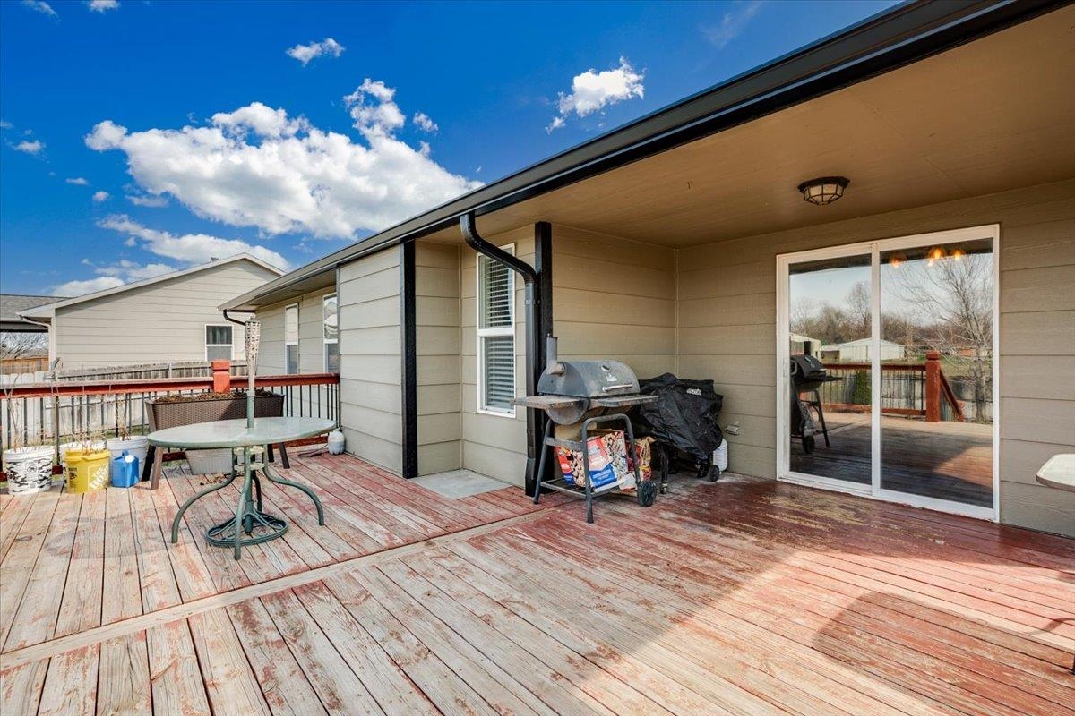 241 S Stoneridge Street Valley Center KS 67147