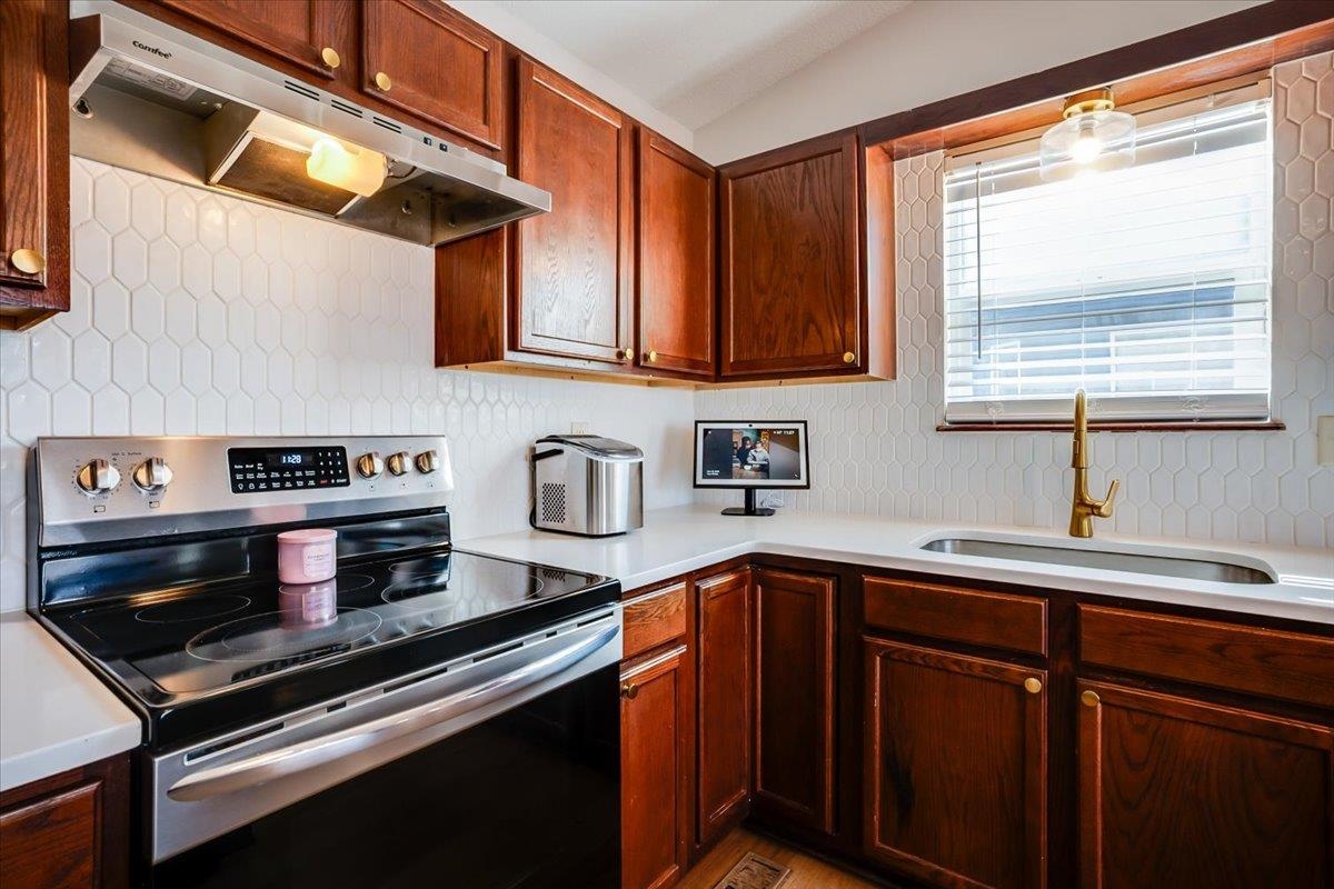 241 S Stoneridge Street Valley Center KS 67147