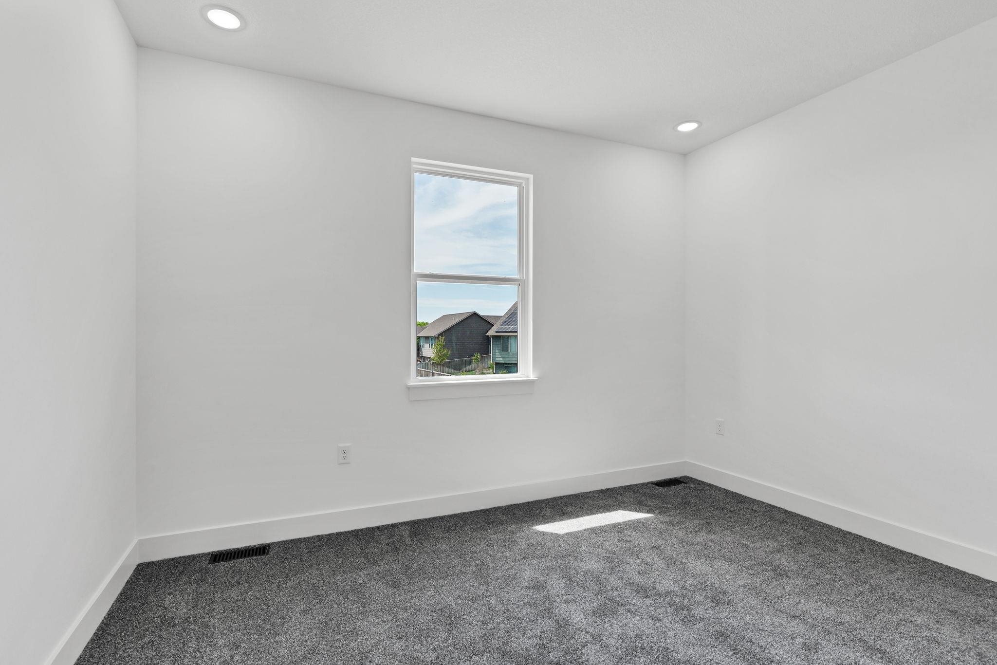 6641 N Silverton Street Park City KS 67219