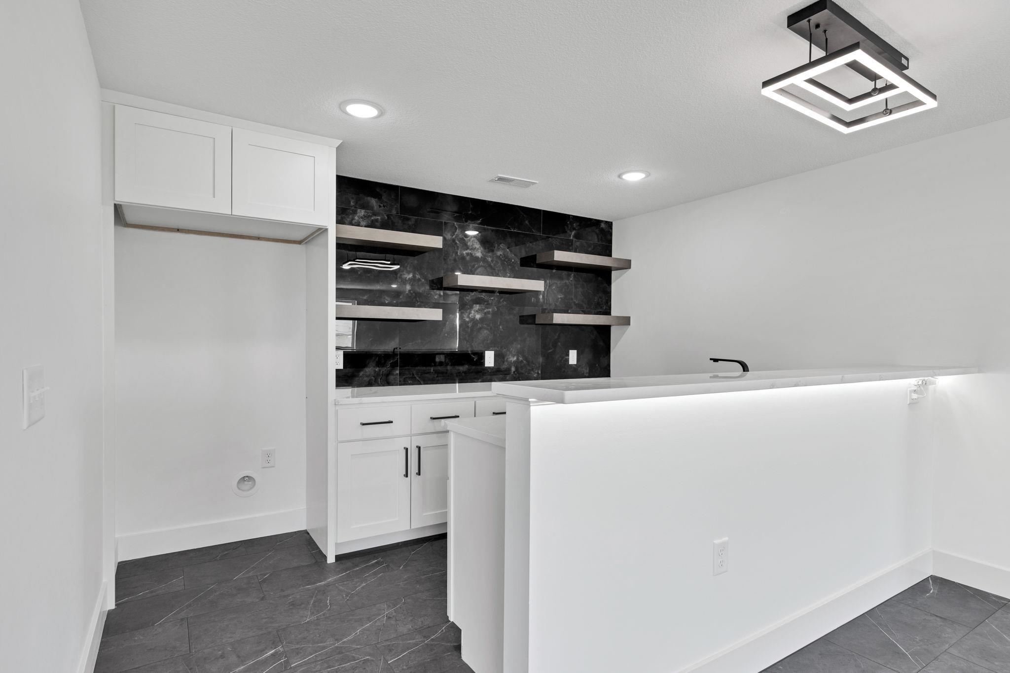 6641 N Silverton Street Park City KS 67219