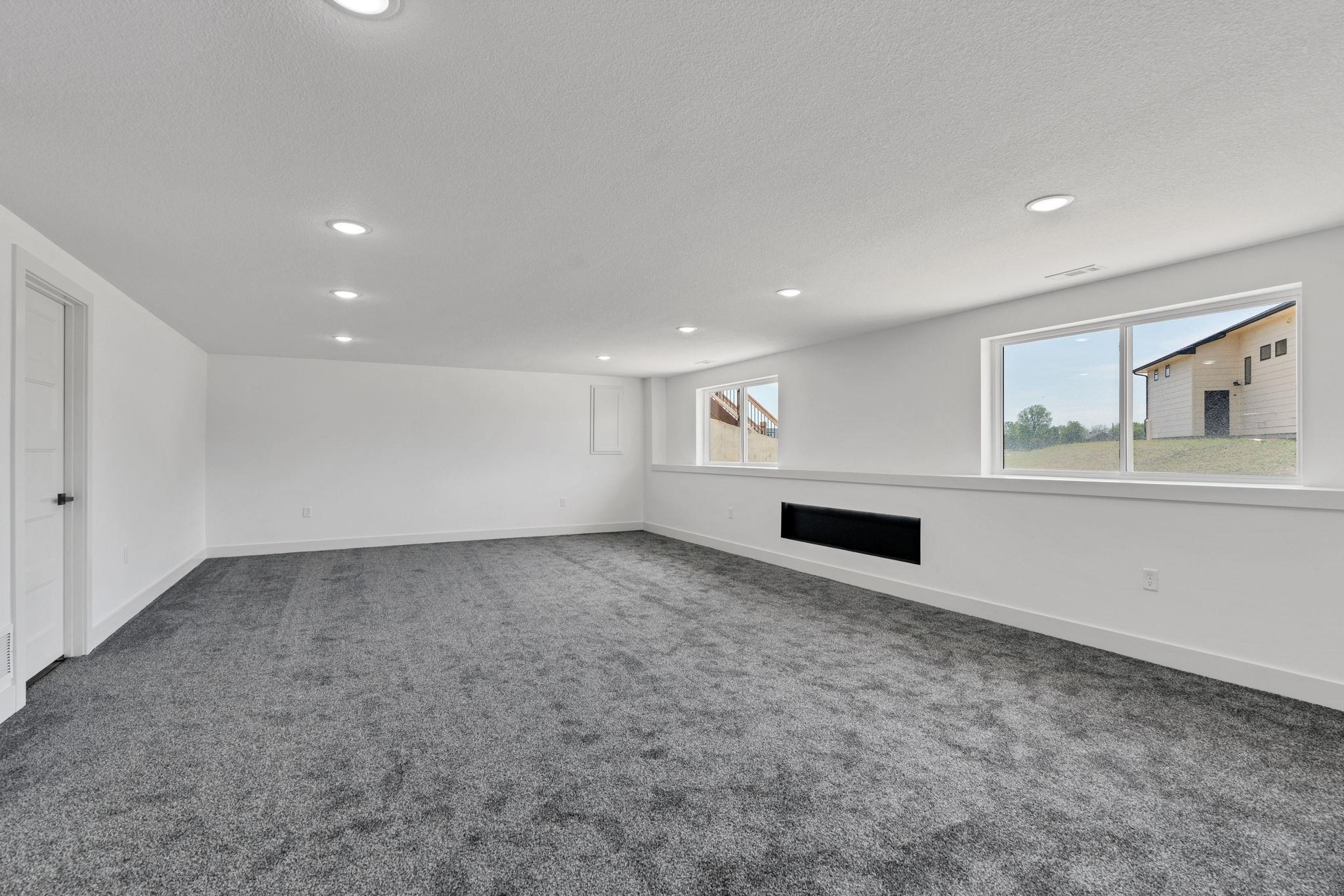 6641 N Silverton Street Park City KS 67219