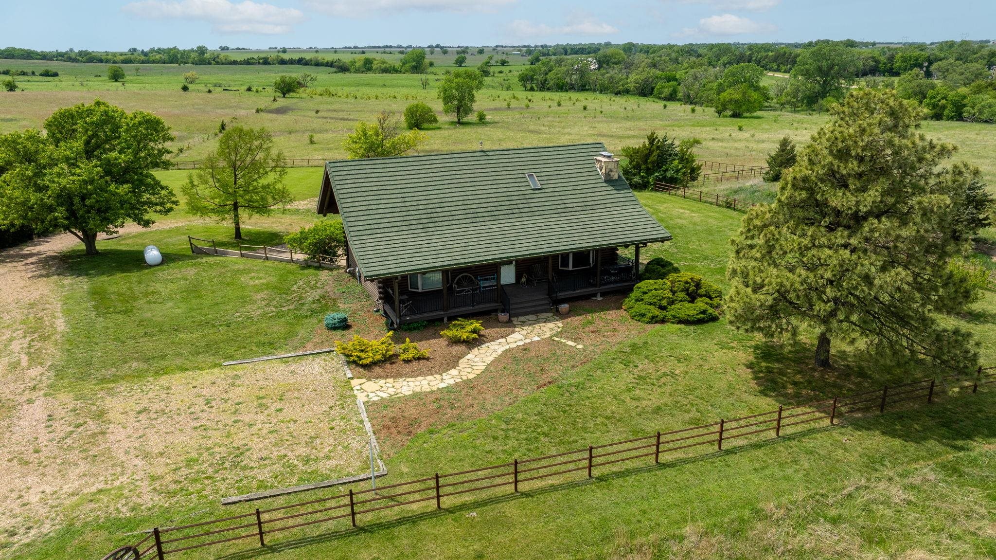 9615 S Rock Road Valley Center KS 67147