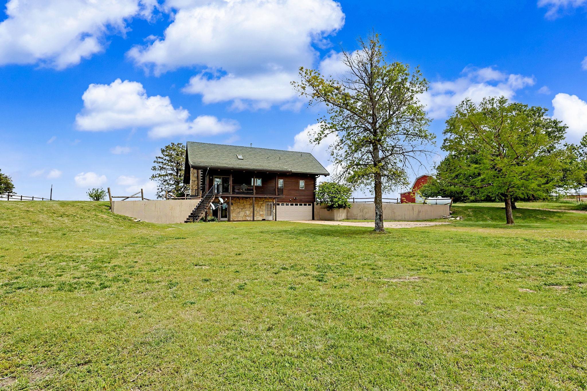 9615 S Rock Road Valley Center KS 67147