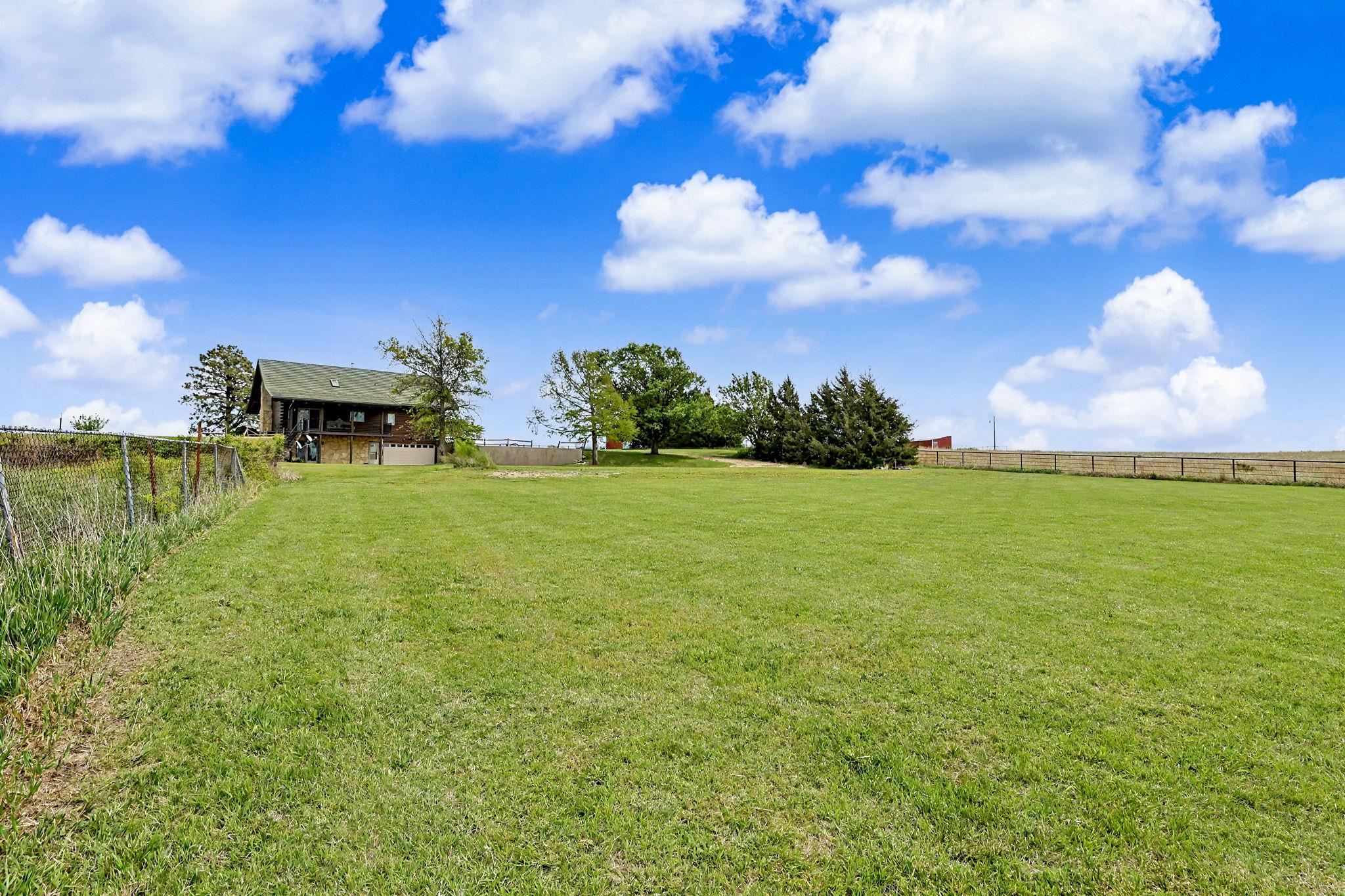 9615 S Rock Road Valley Center KS 67147
