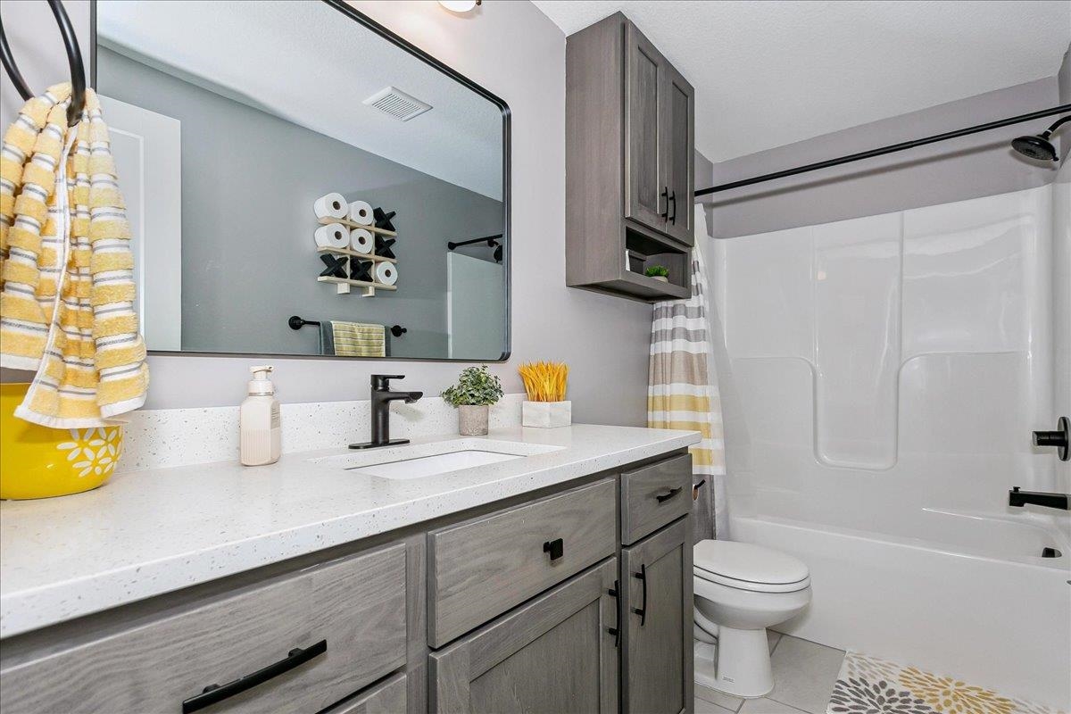 717 E Minneha Avenue Andover KS 67002