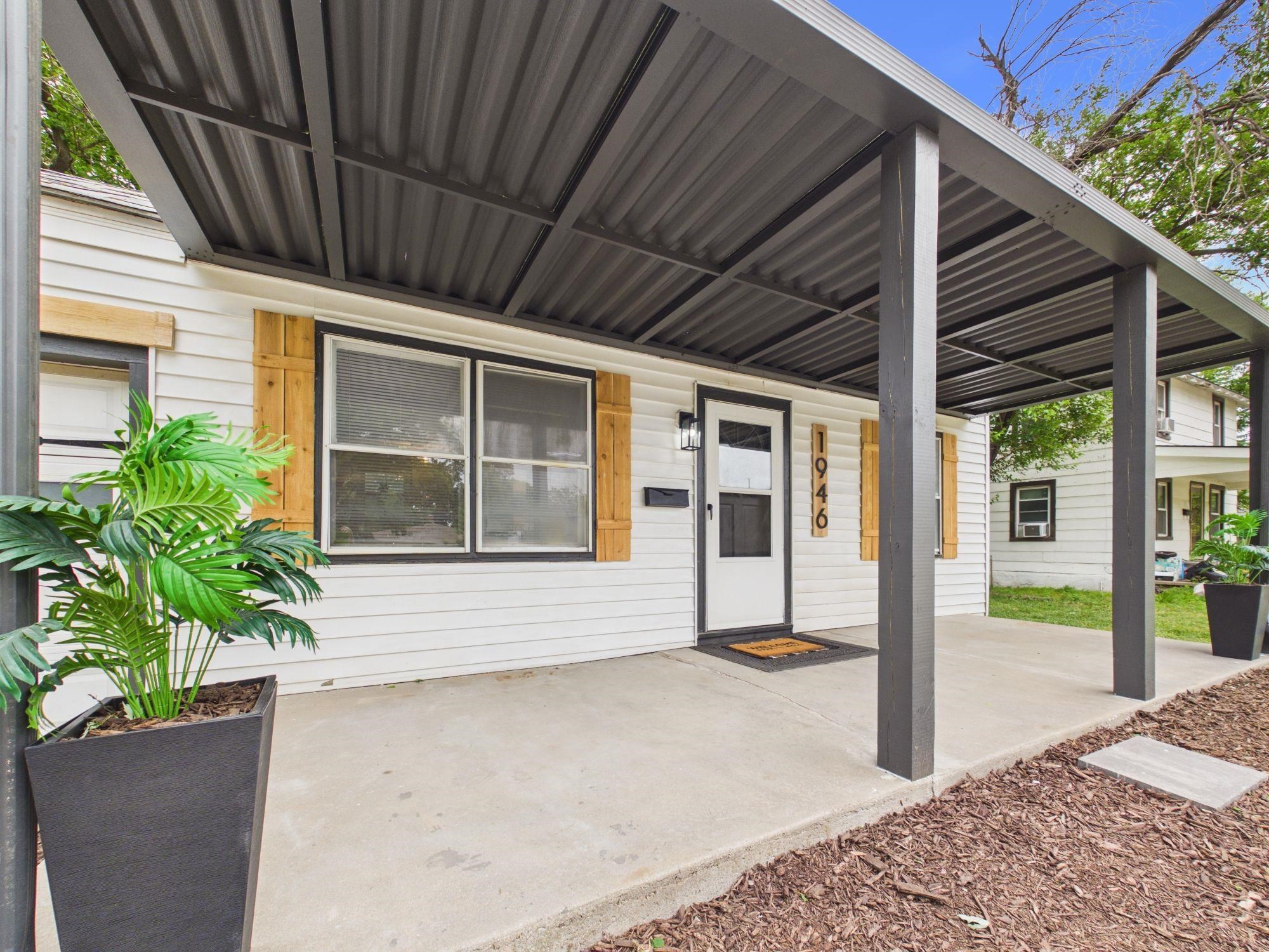 1946 S Santa Fe Avenue Wichita KS 67211