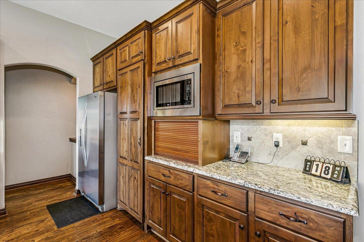 111 N City View Street Wichita KS 67235