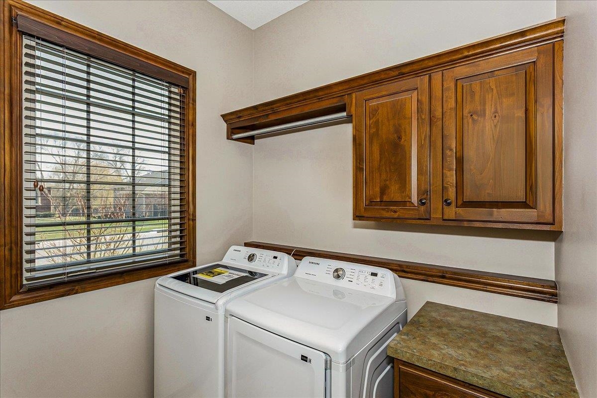 111 N City View Street Wichita KS 67235