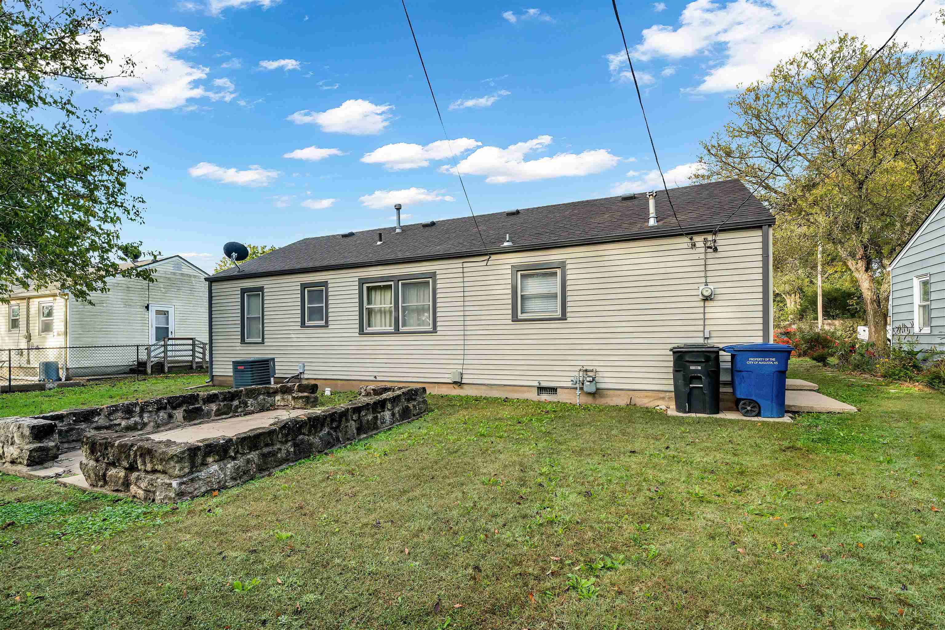 1212 Starkey Street Augusta KS 67010