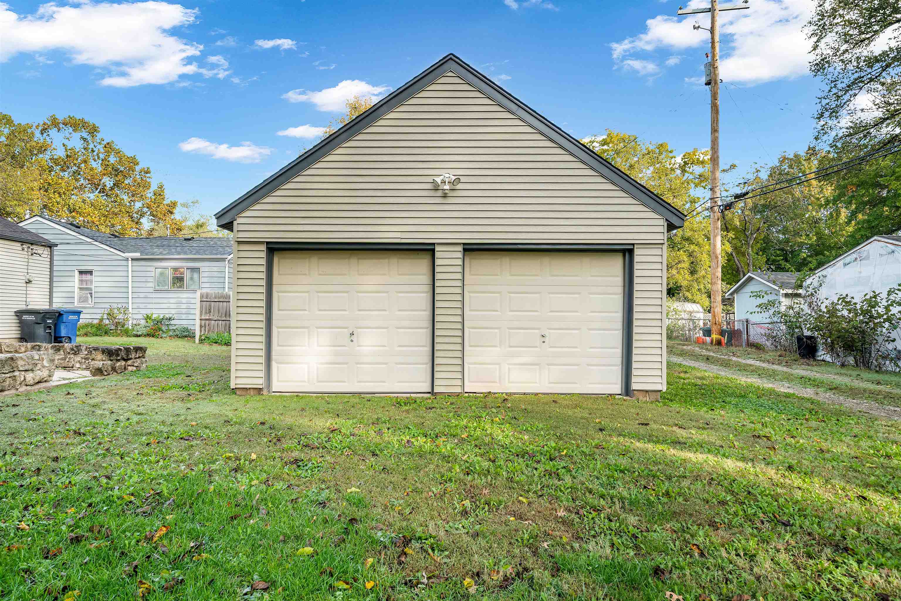 1212 Starkey Street Augusta KS 67010