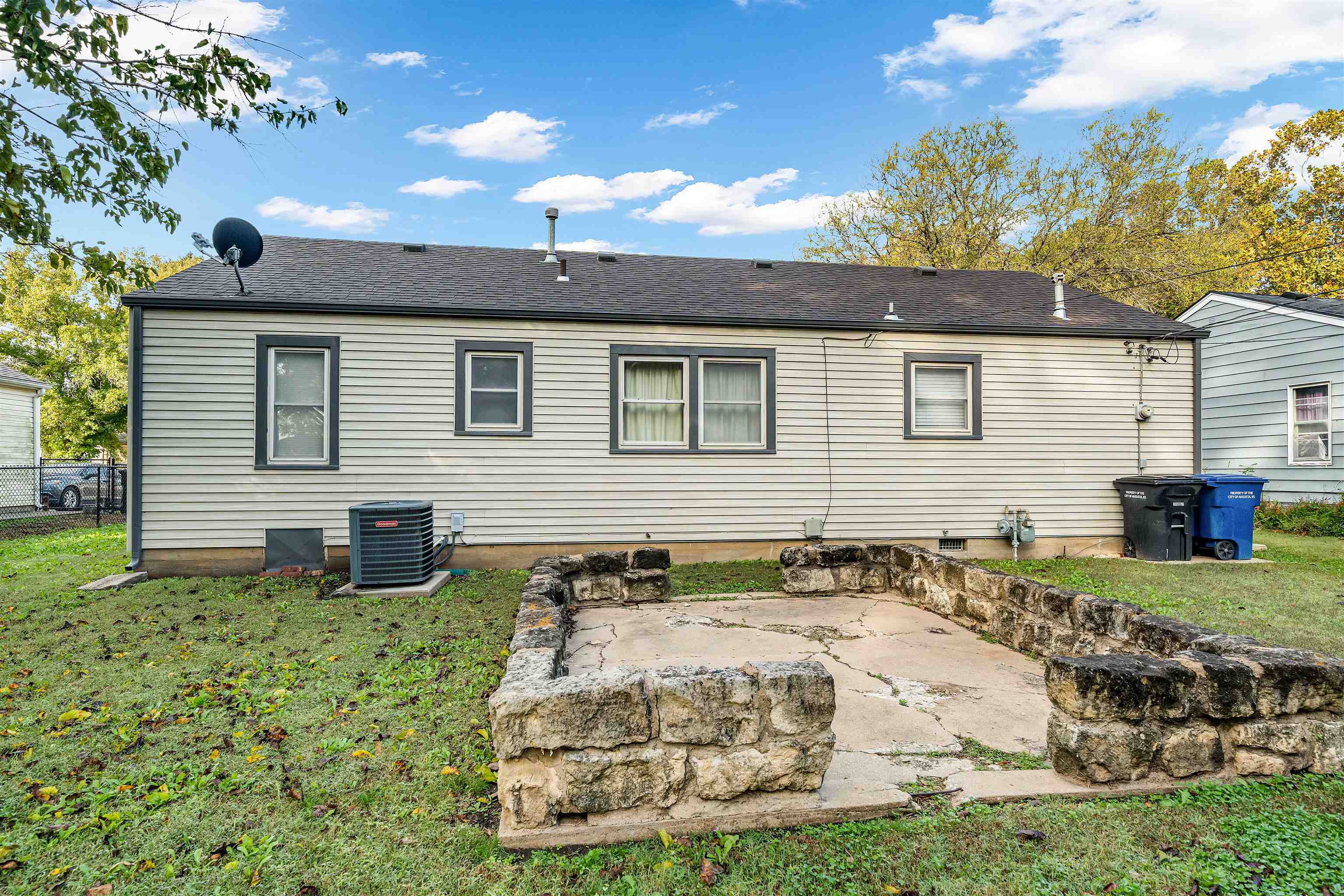 1212 Starkey Street Augusta KS 67010