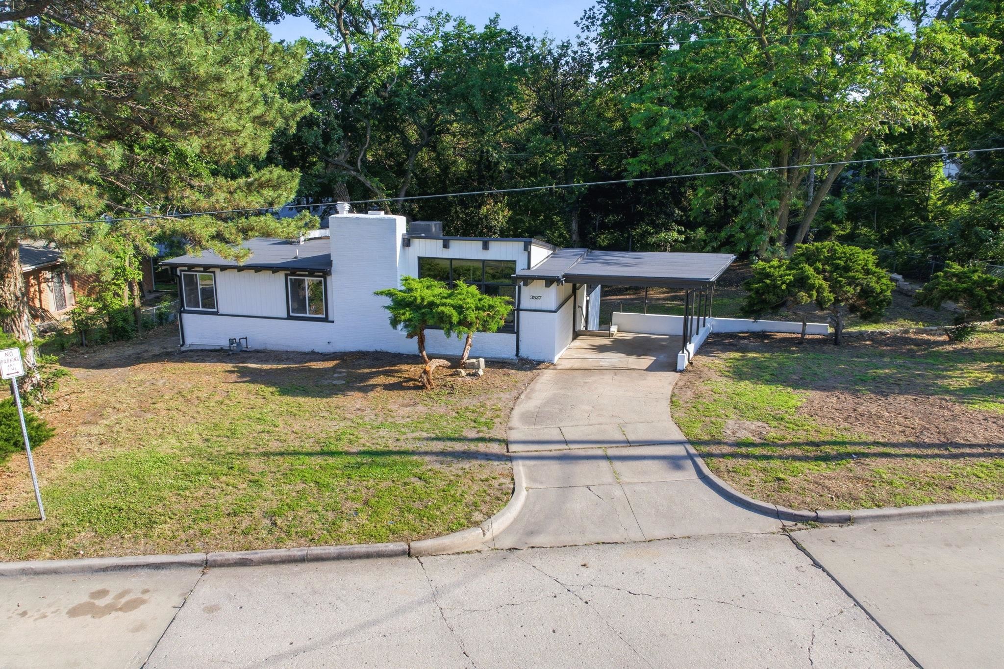 3527 E 15th Wichita KS 67208