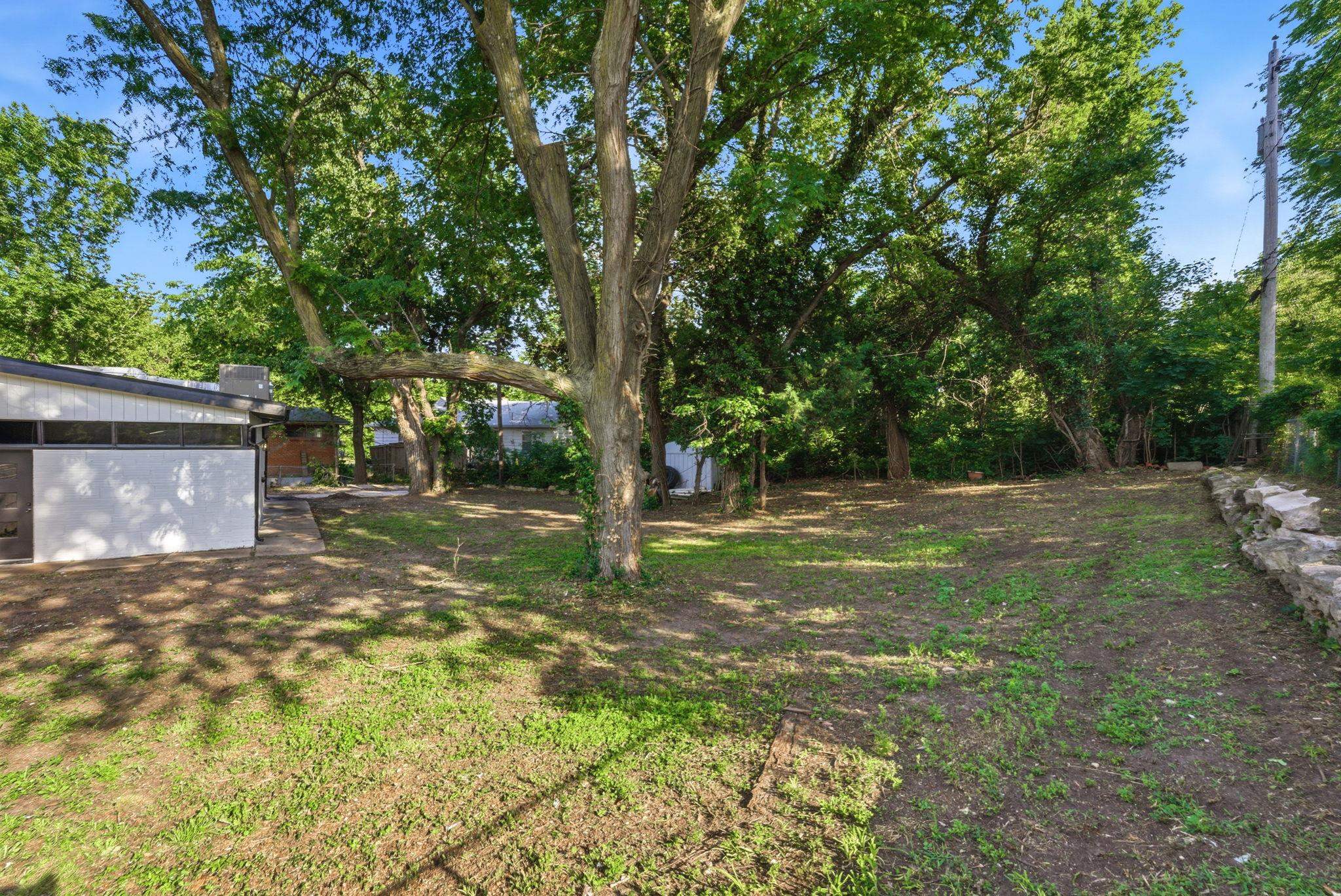 3527 E 15th Wichita KS 67208