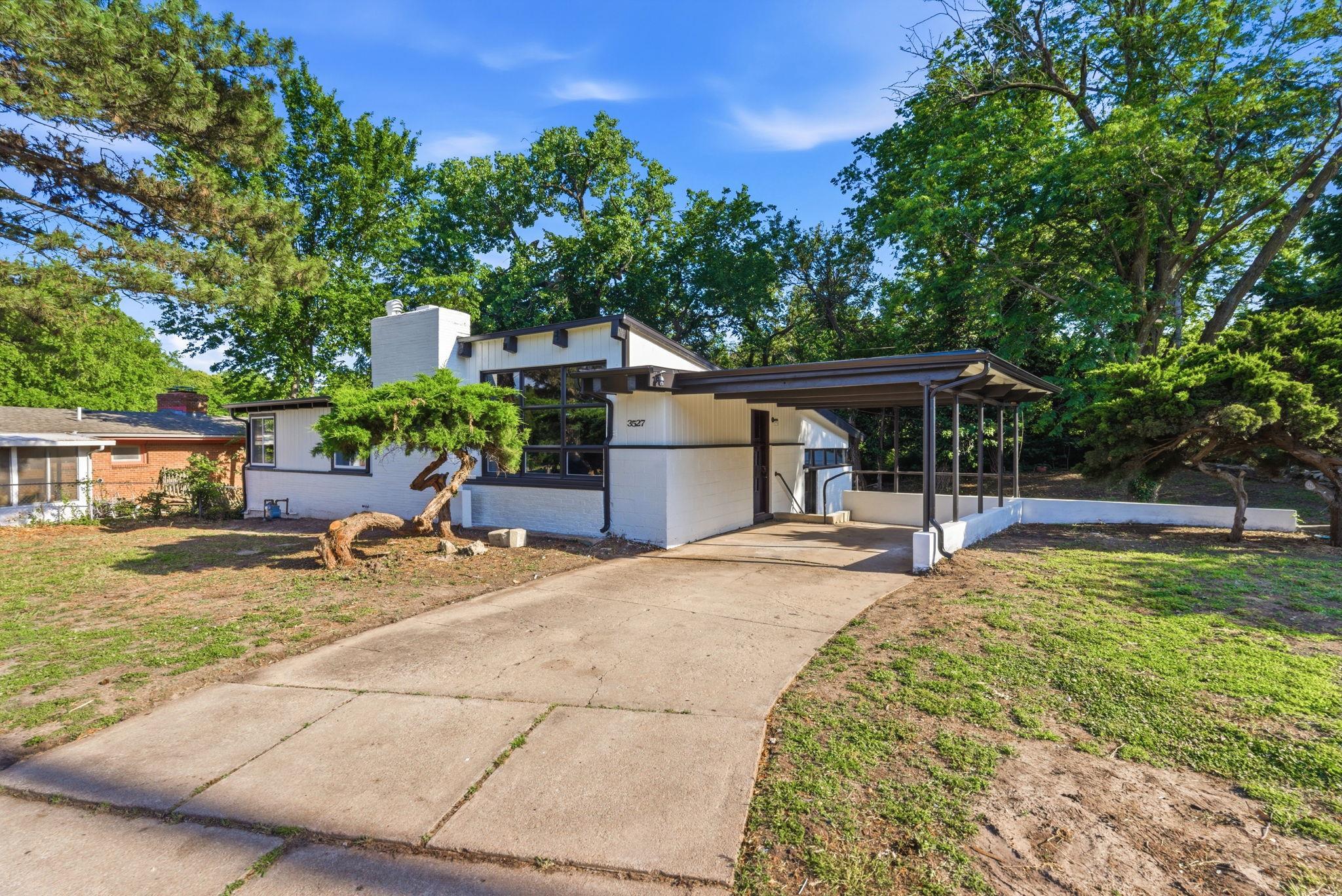 3527 E 15th Wichita KS 67208
