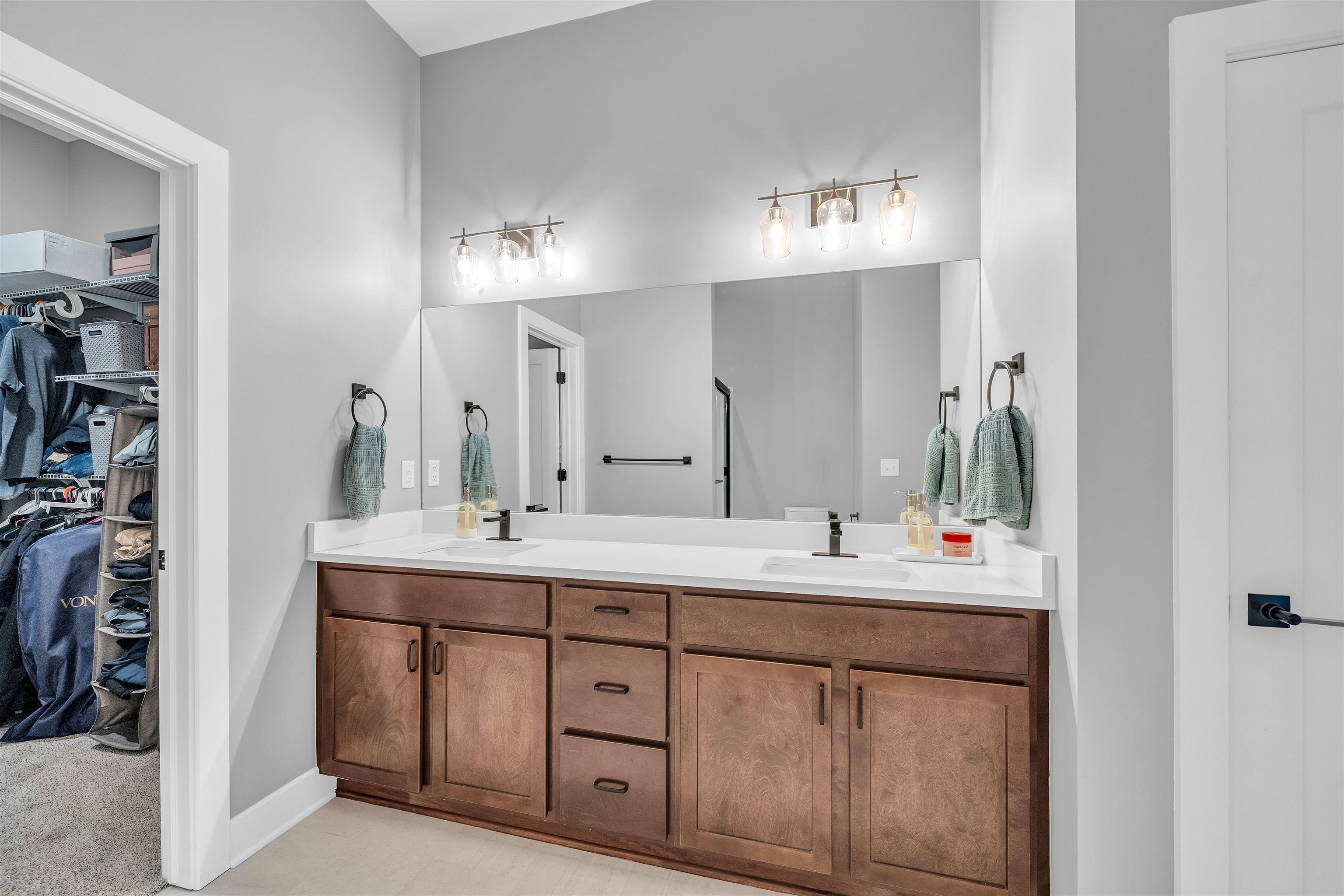 415 E Park Place Andover KS 67002