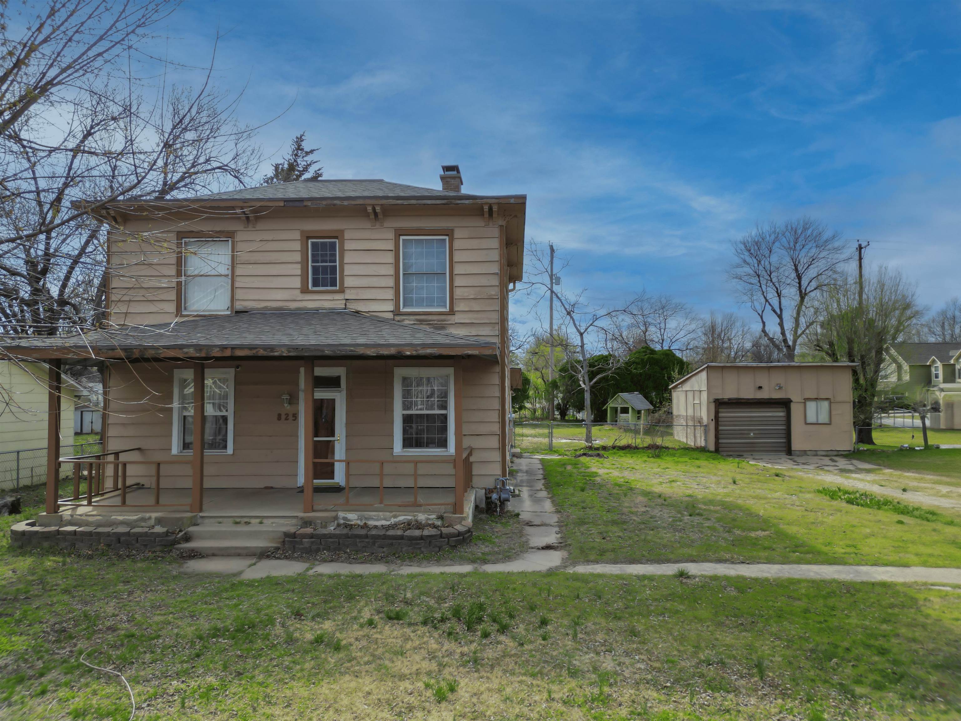 825 N 7th Street Arkansas City KS 67005