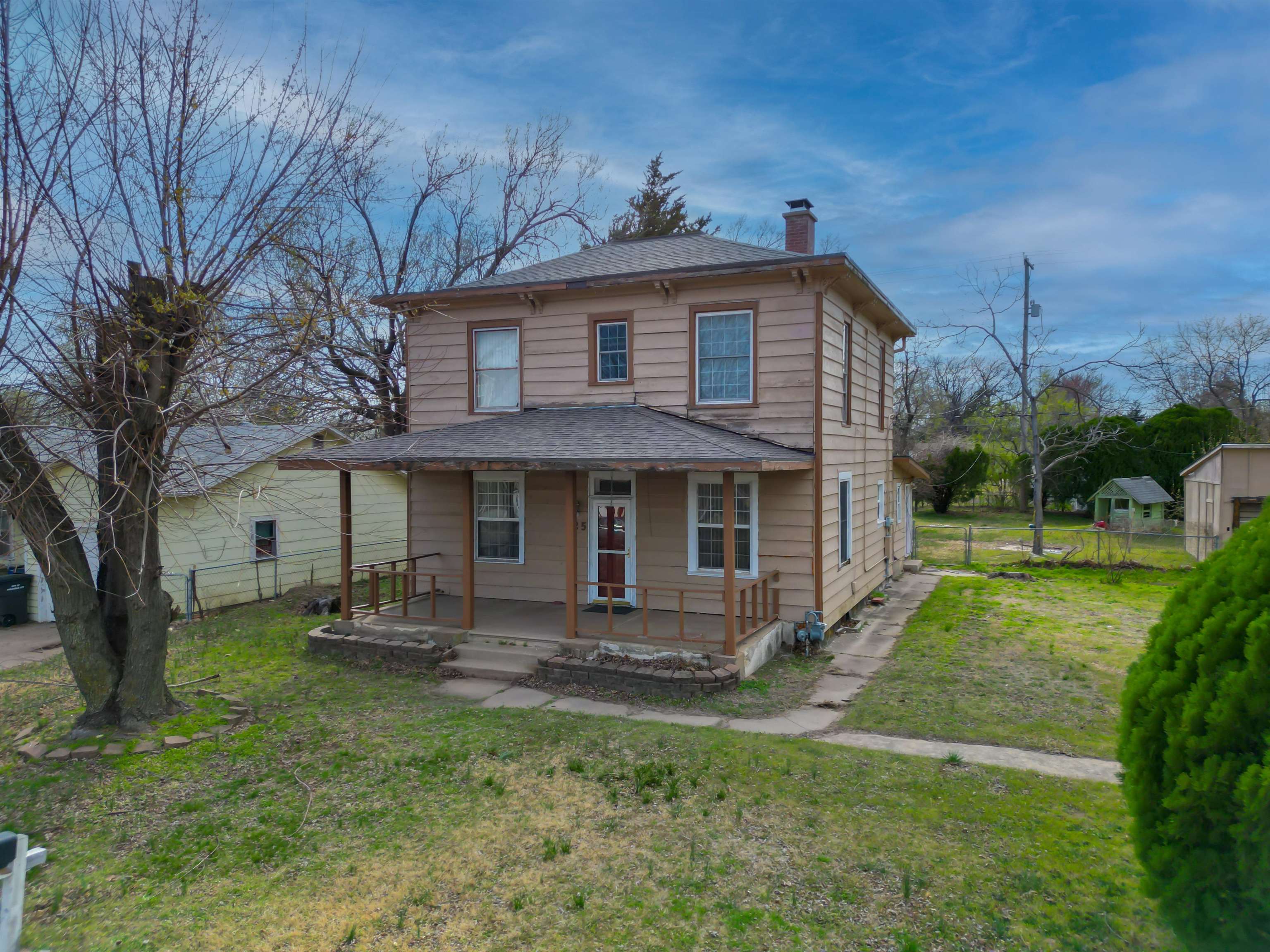 825 N 7th Street Arkansas City KS 67005