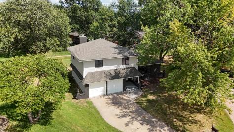 1534 N Valleyview Court Wichita KS 67212