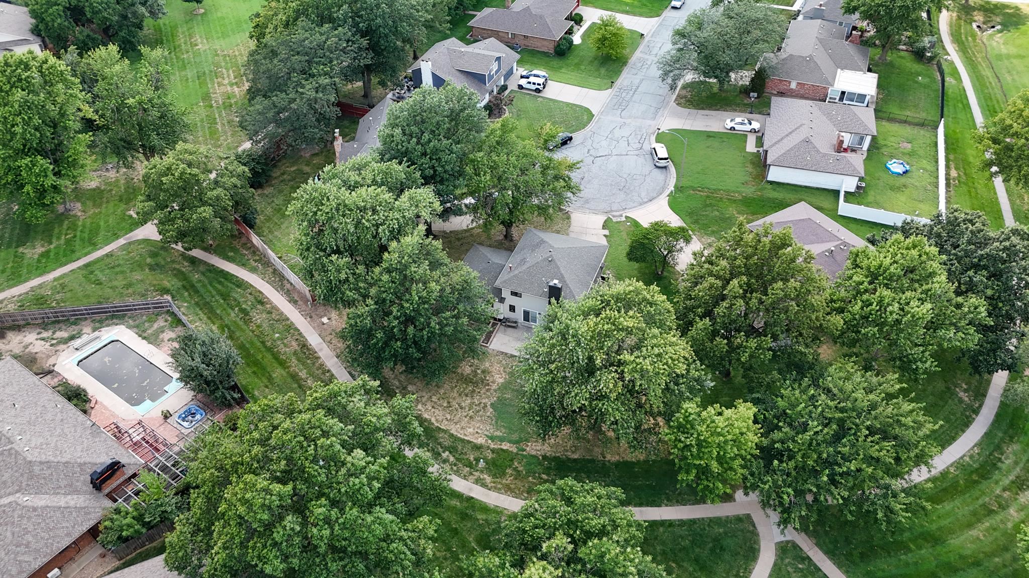 1534 N Valleyview Court Wichita KS 67212