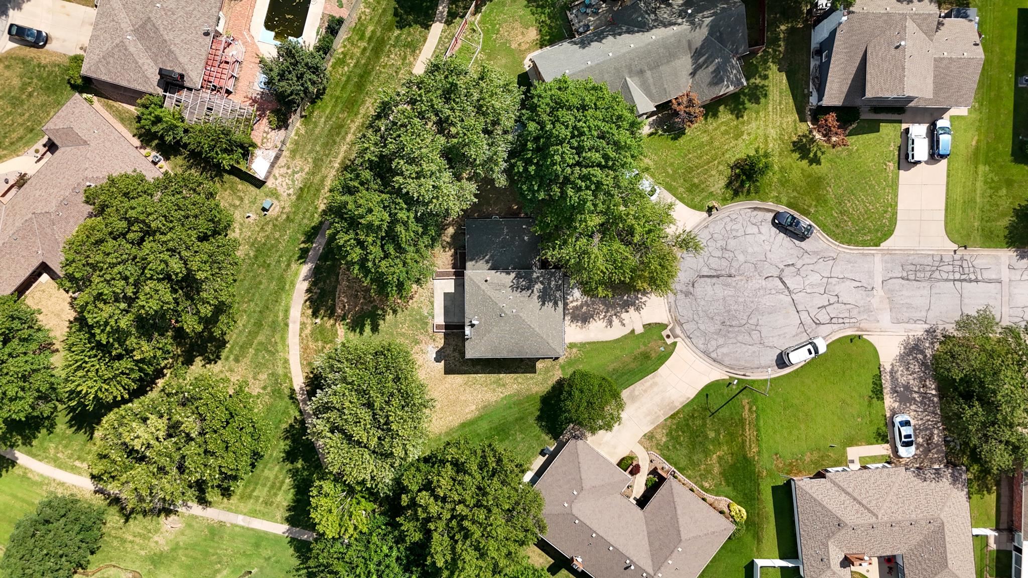 1534 N Valleyview Court Wichita KS 67212