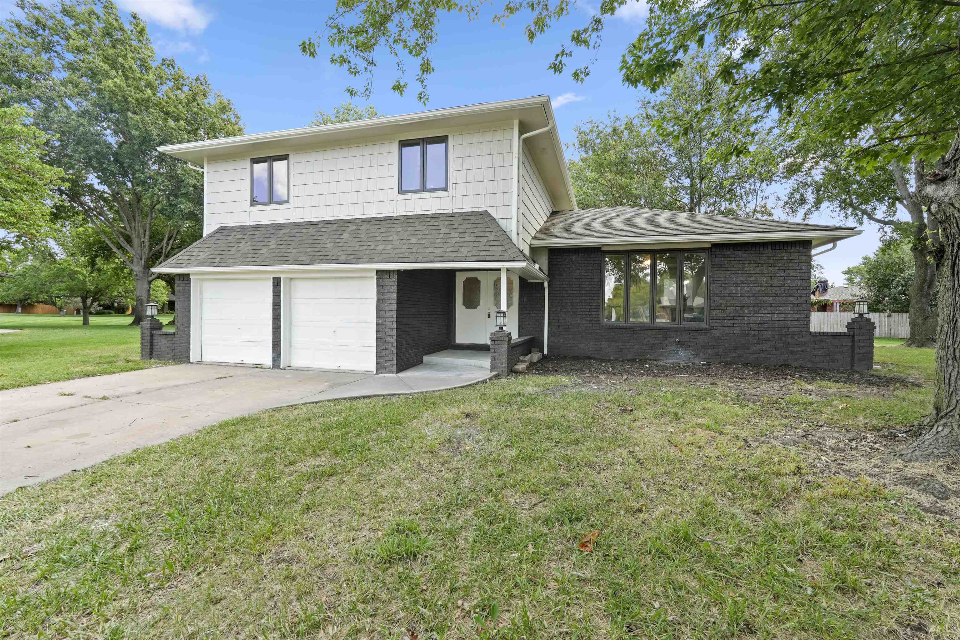 1534 N Valleyview Court Wichita KS 67212
