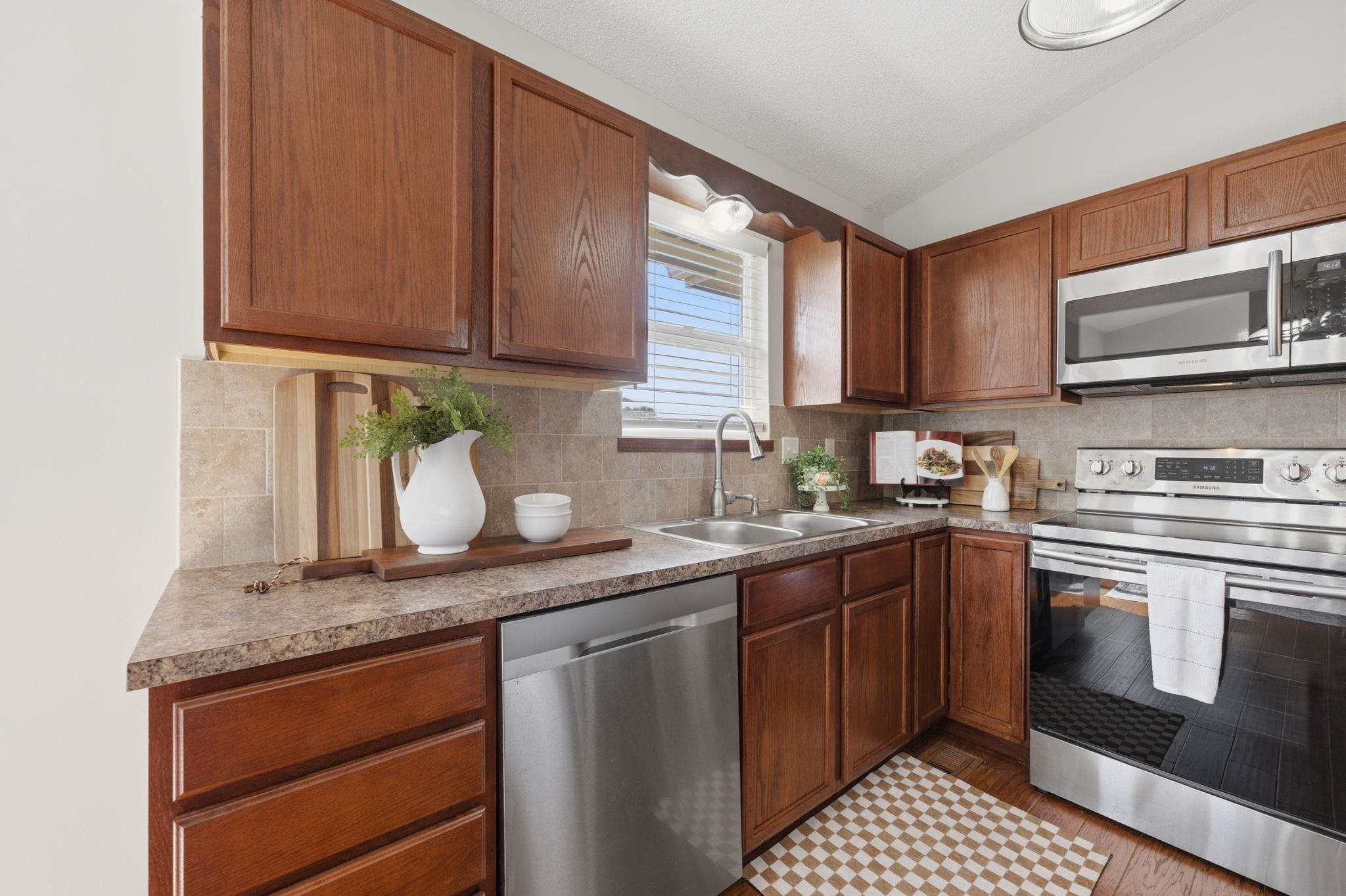 1705 N Nickelton Circle Wichita KS 67235