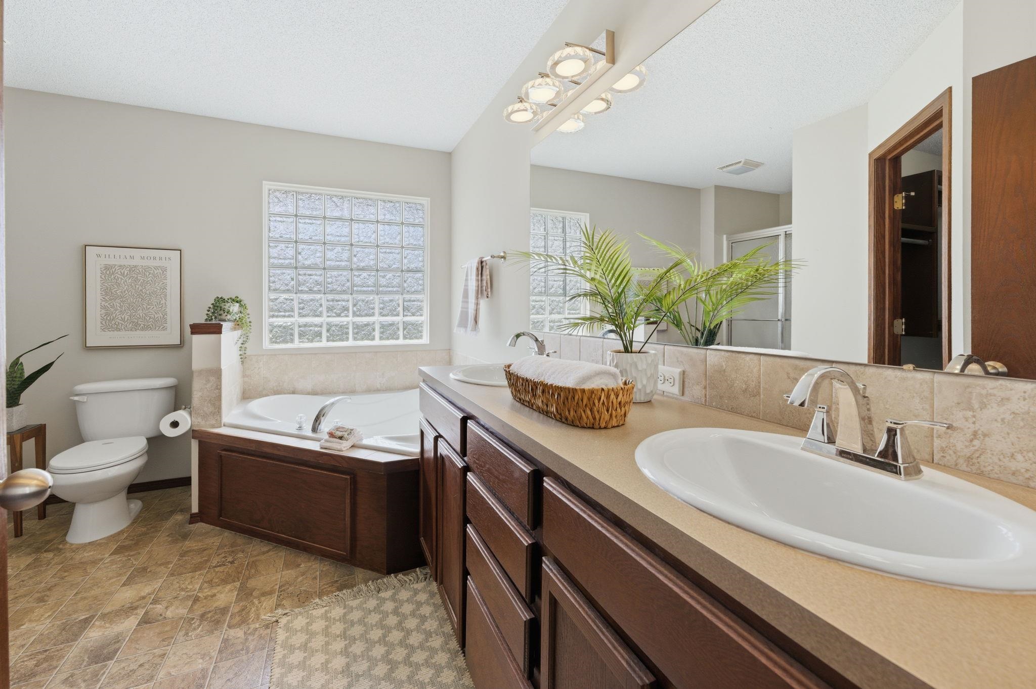 1705 N Nickelton Circle Wichita KS 67235