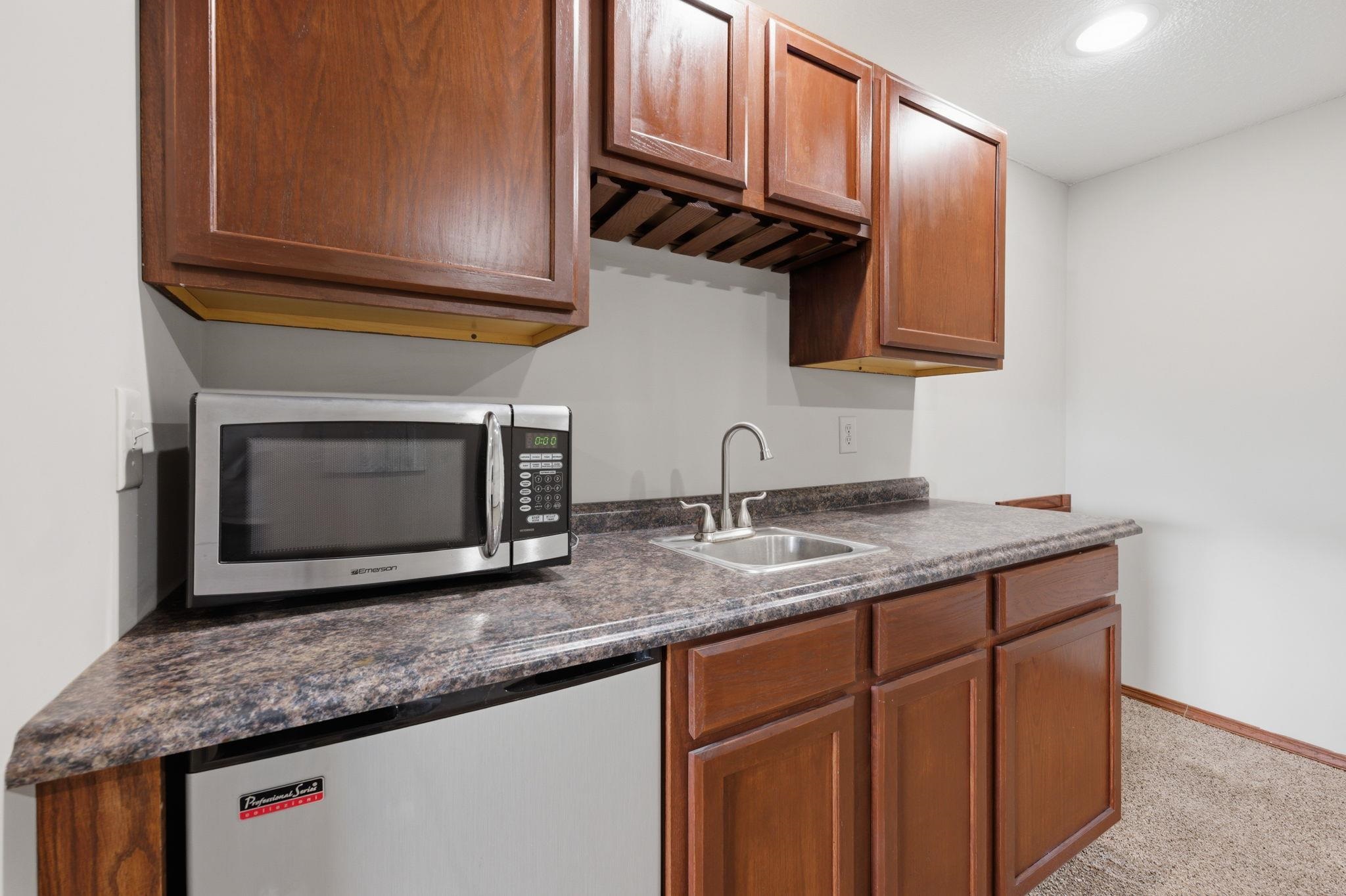 1705 N Nickelton Circle Wichita KS 67235