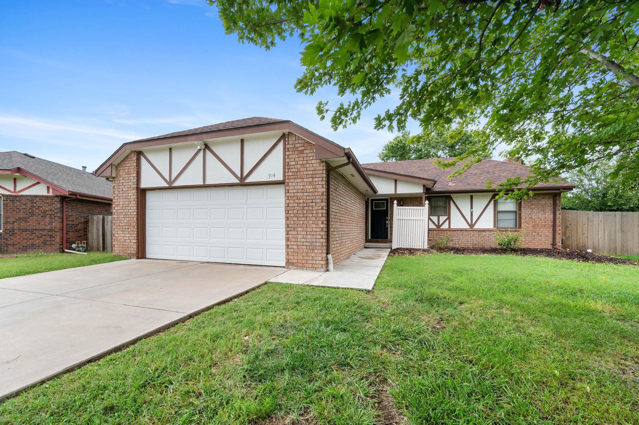 914 S Breckenridge Court Wichita KS 67207