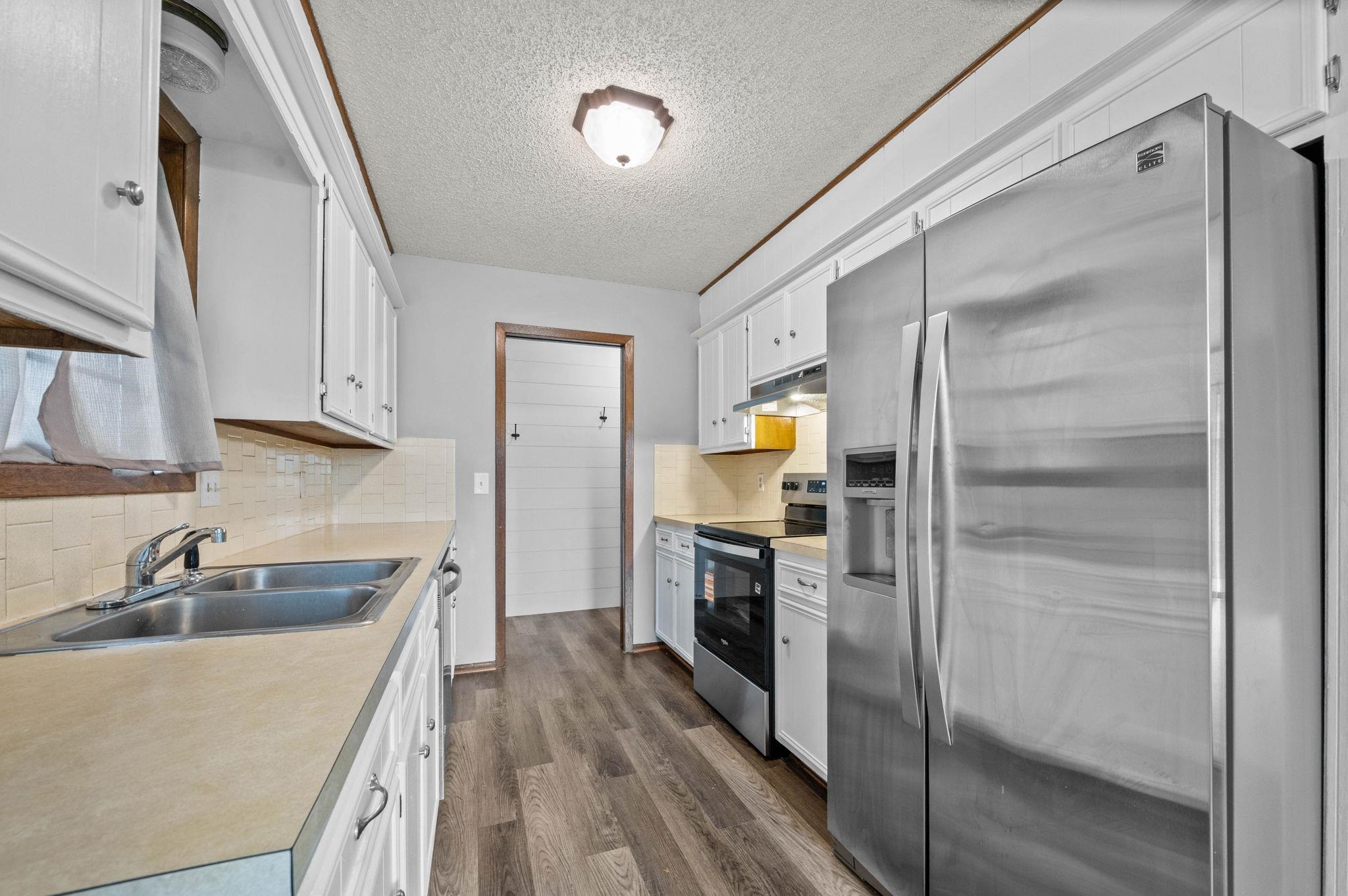 914 S Breckenridge Court Wichita KS 67207