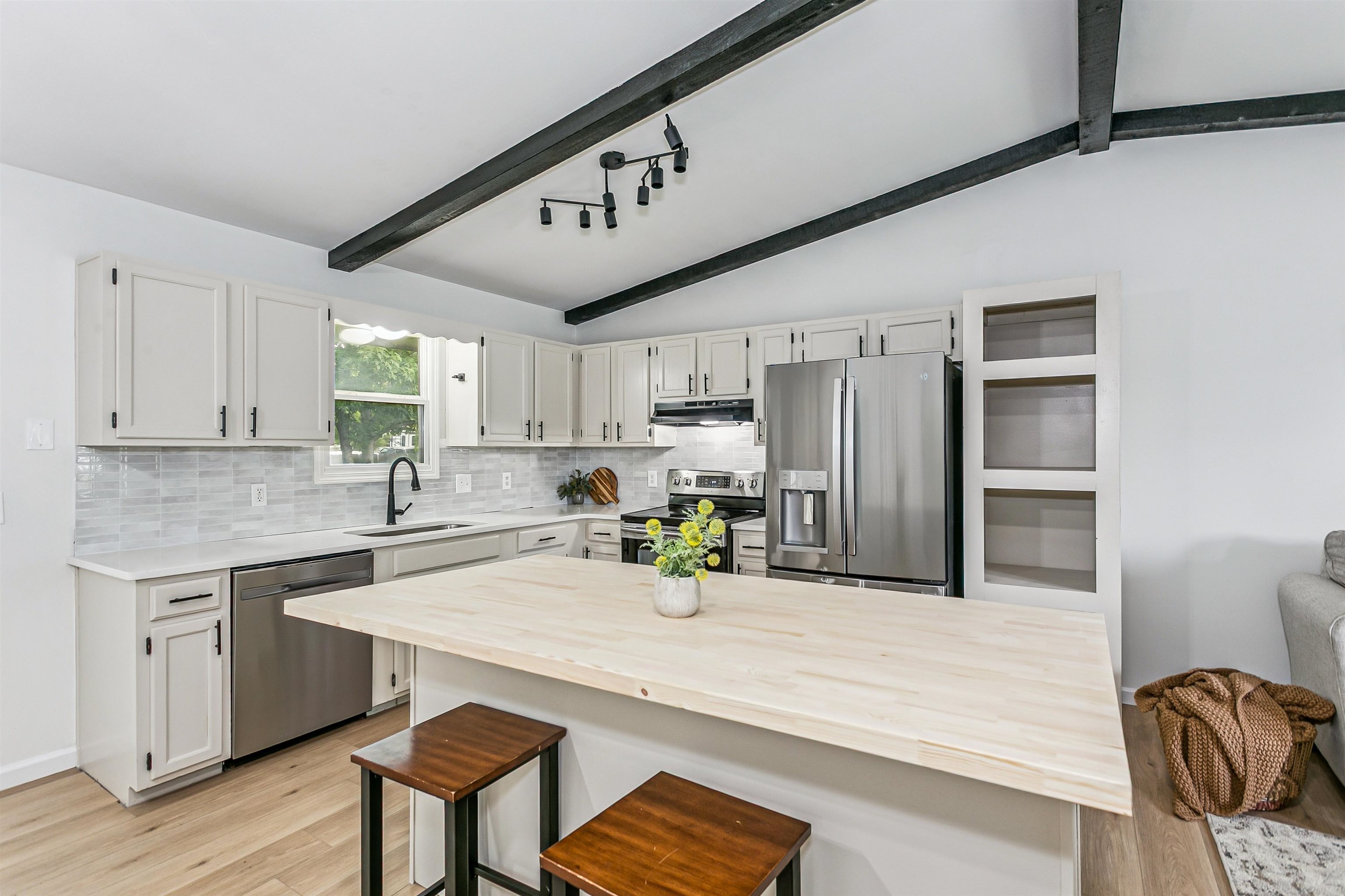 302 W Cherokee Drive Kechi KS 67067