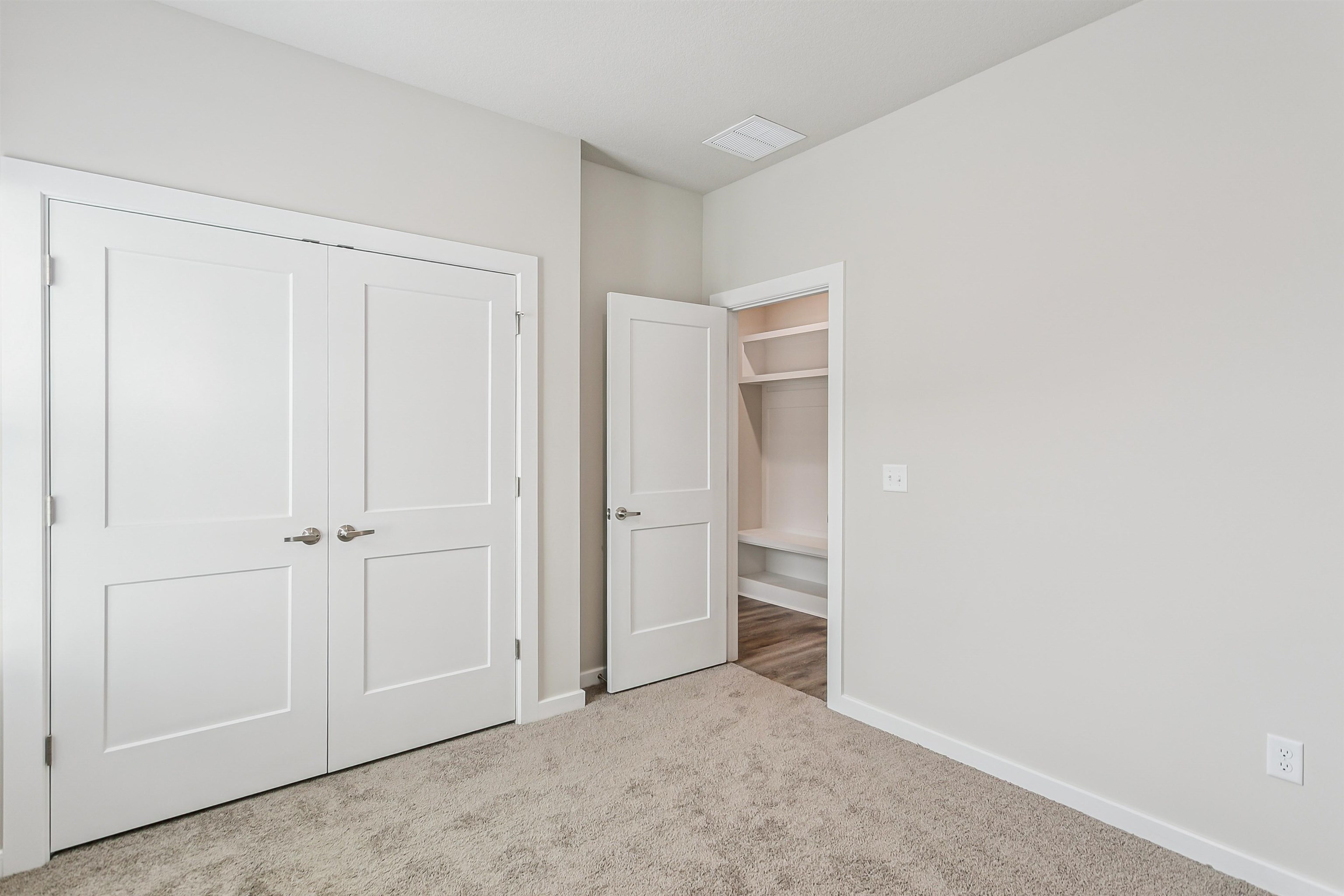1570 N Emerald Valley Drive Mulvane KS 67110