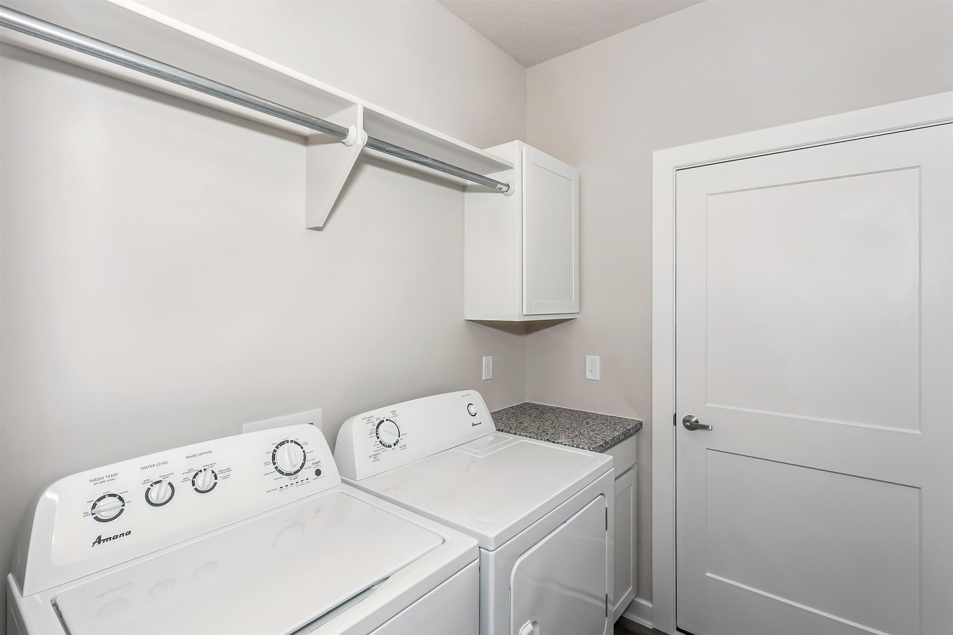 1570 N Emerald Valley Drive Mulvane KS 67110