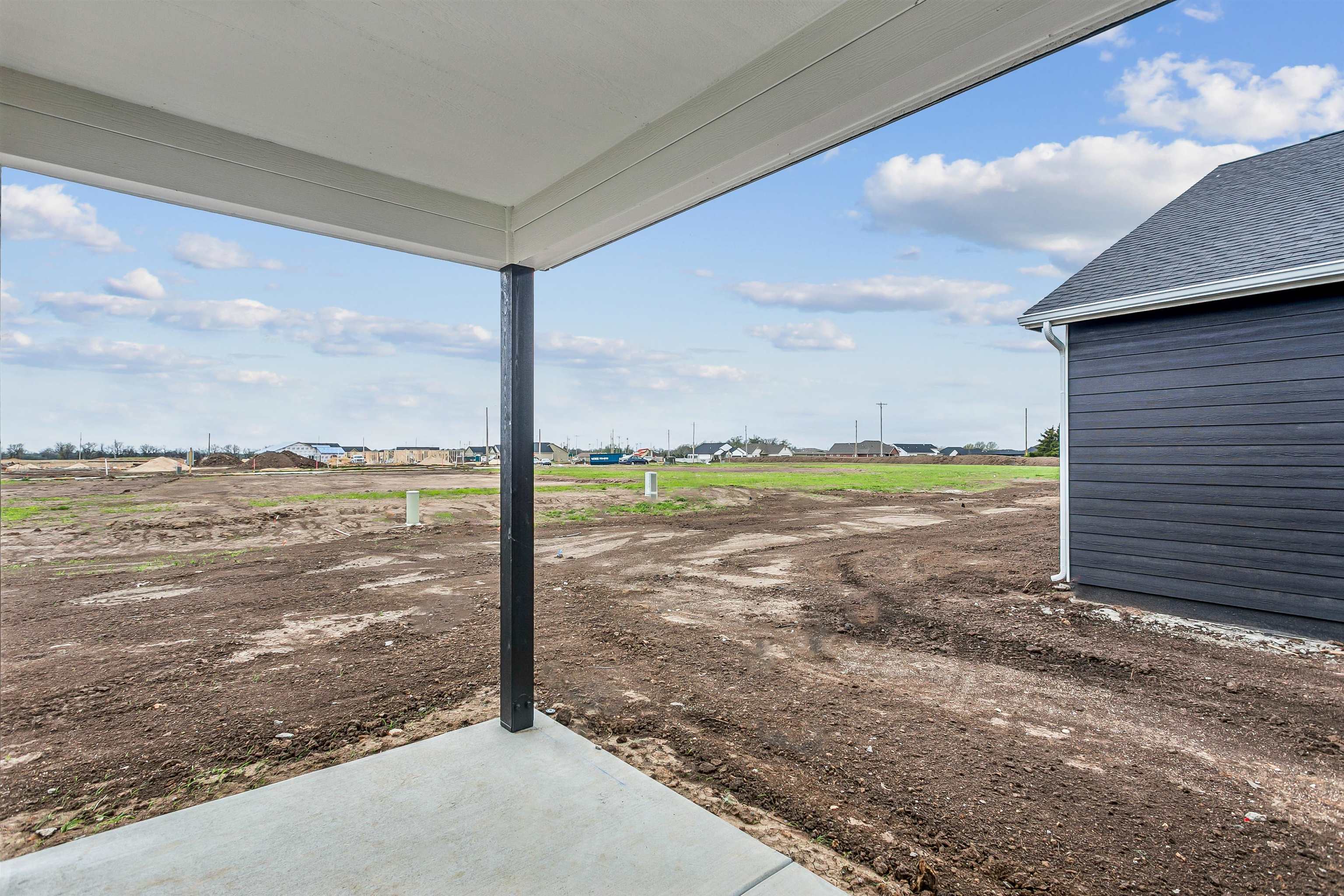 1570 N Emerald Valley Drive Mulvane KS 67110