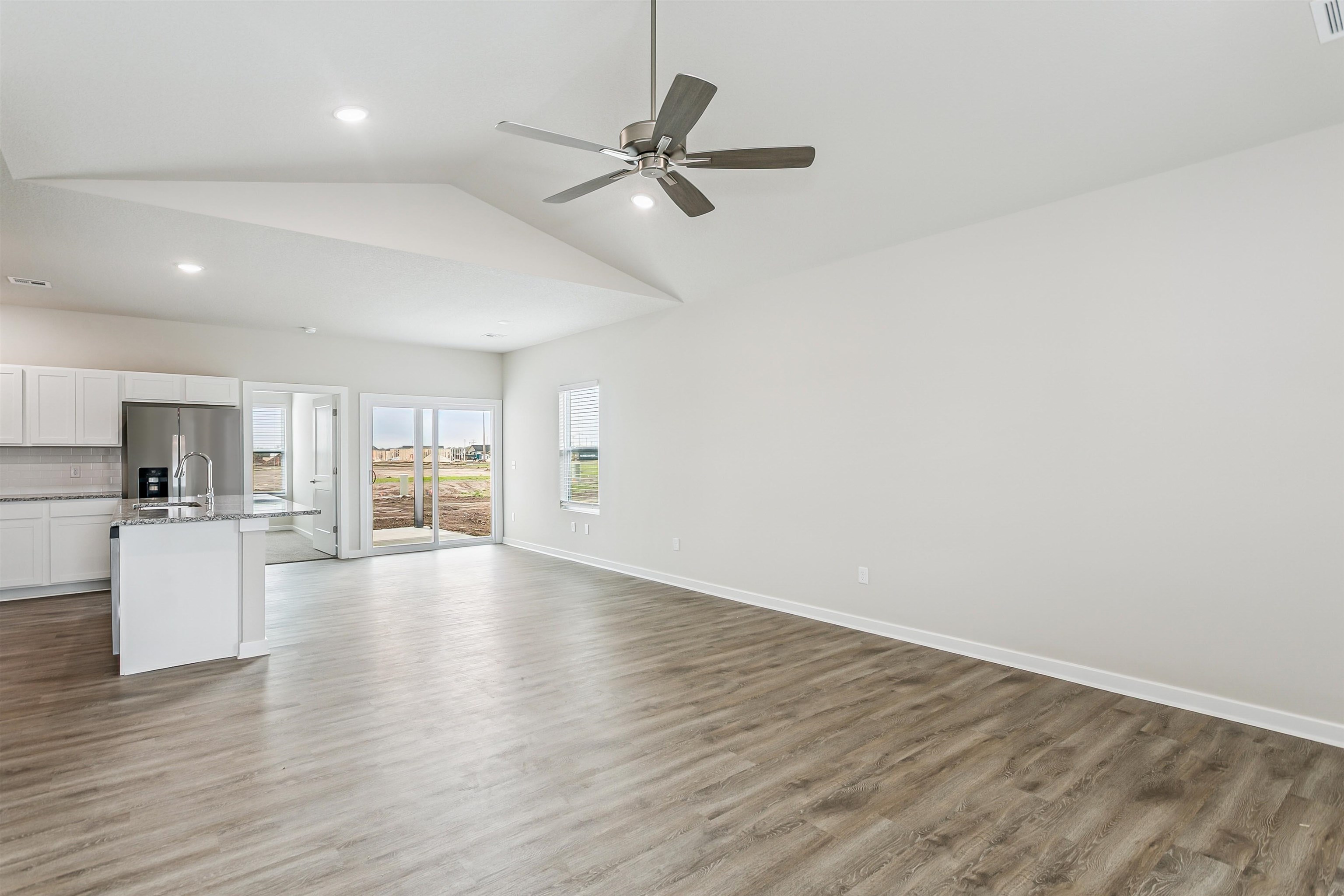 1570 N Emerald Valley Drive Mulvane KS 67110