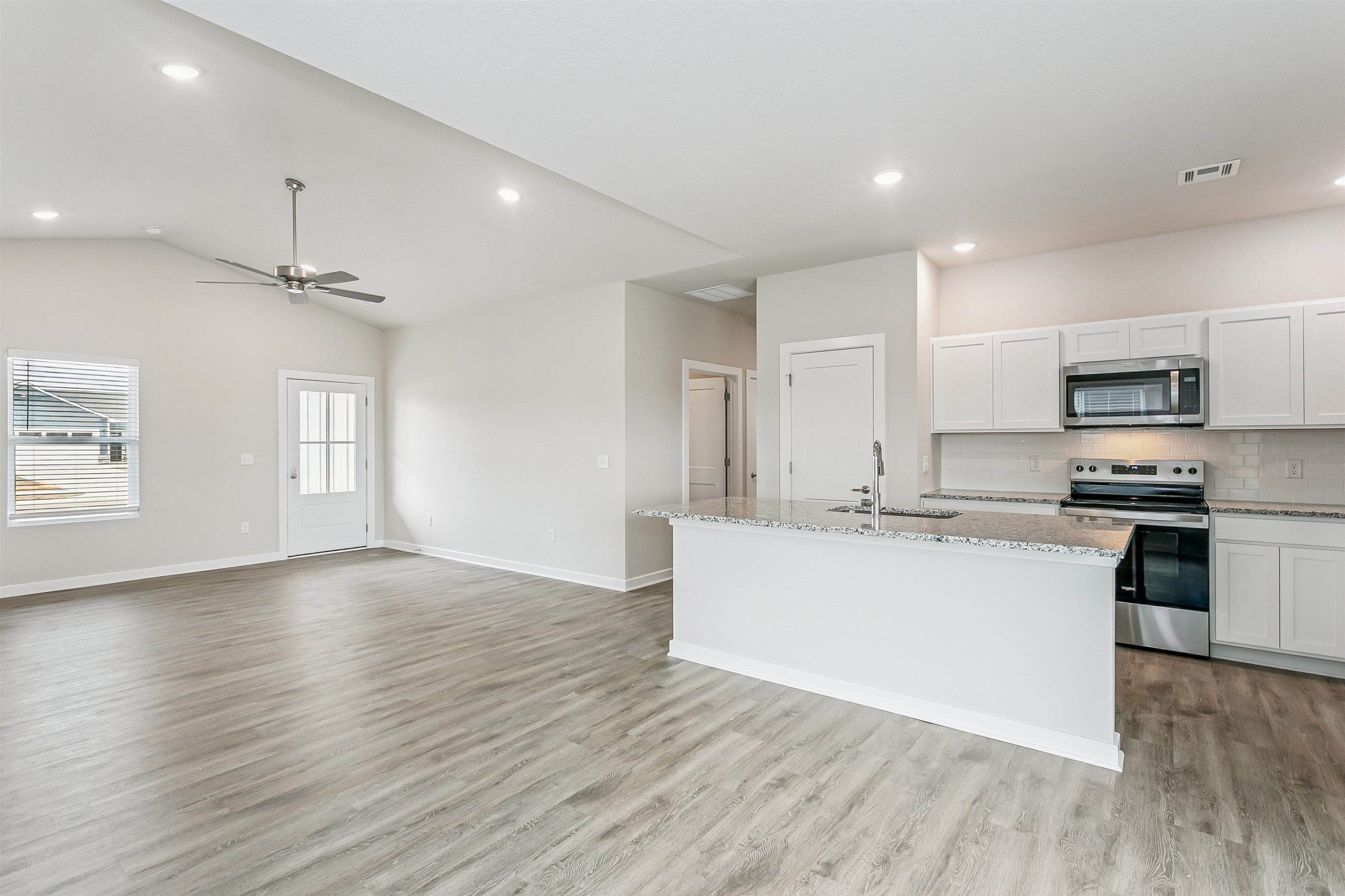 1570 N Emerald Valley Drive Mulvane KS 67110