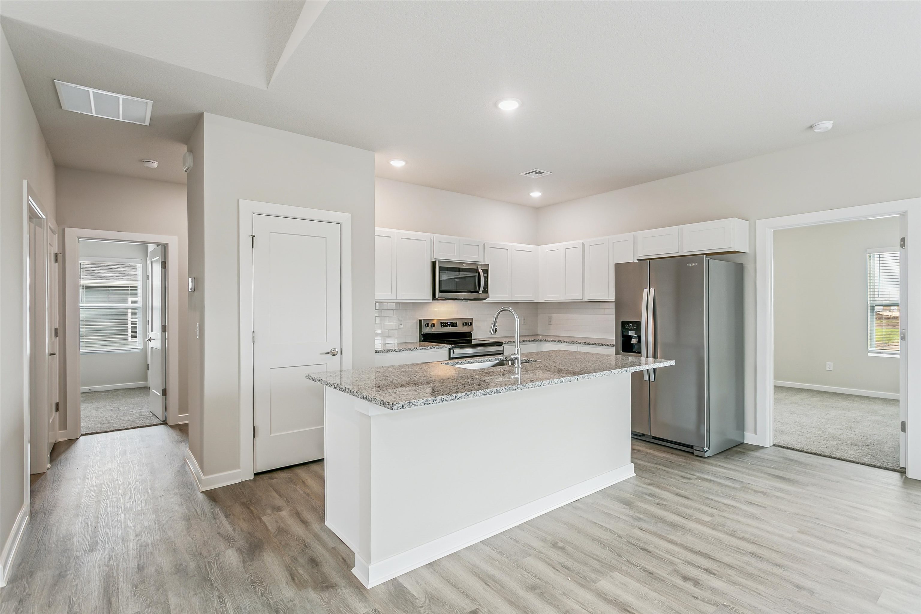 1570 N Emerald Valley Drive Mulvane KS 67110