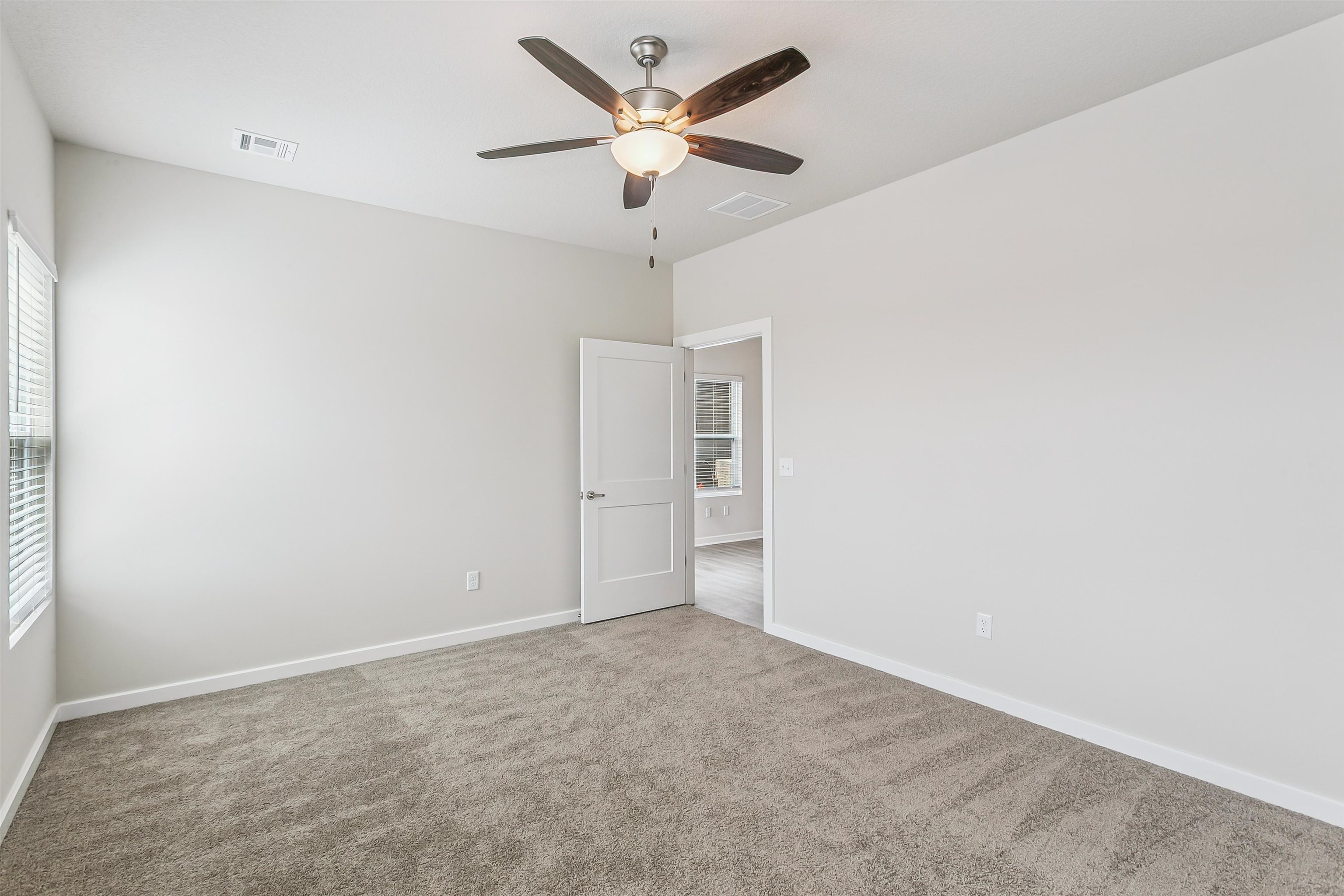 1570 N Emerald Valley Drive Mulvane KS 67110
