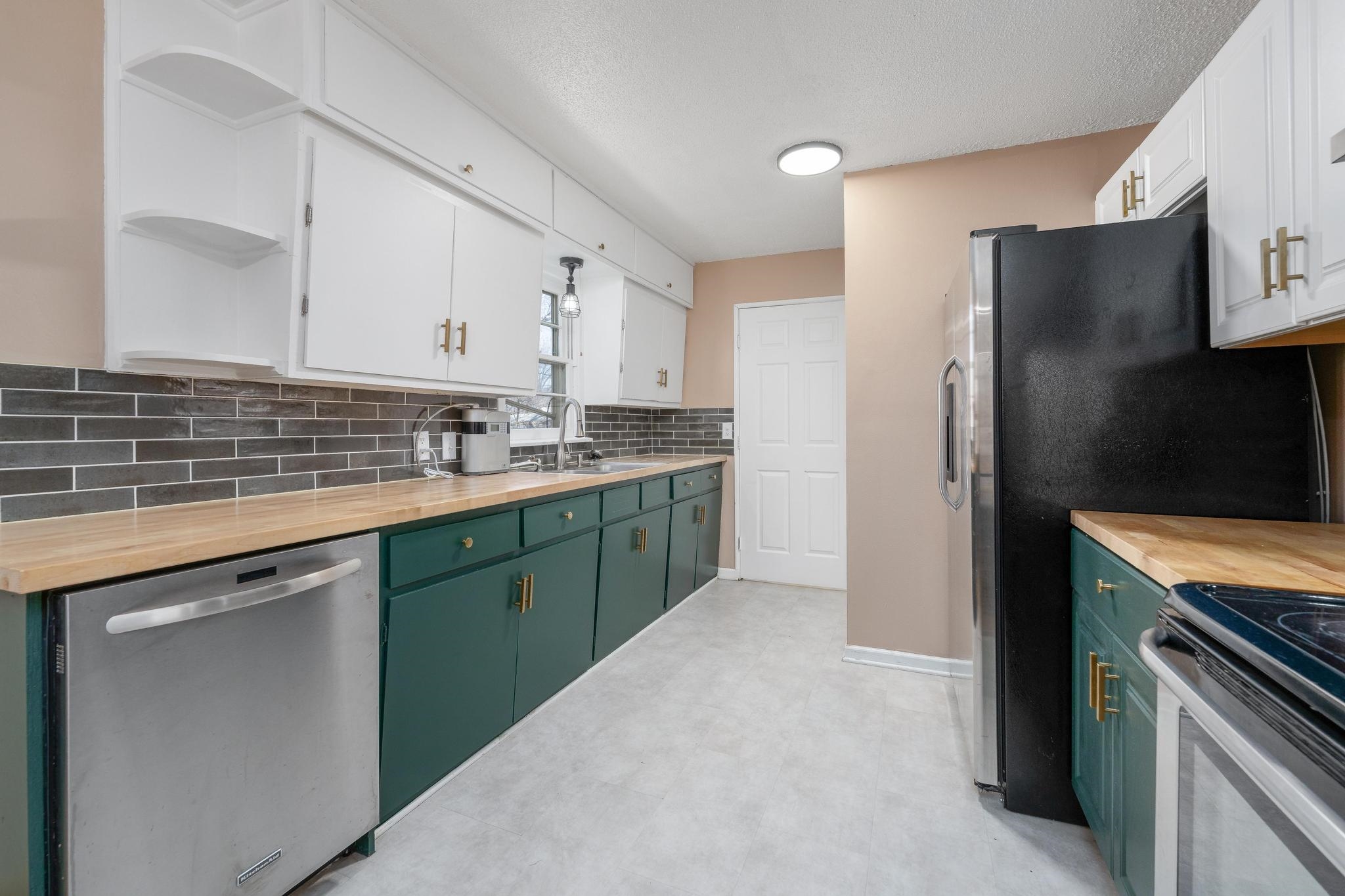 849 Lexington Road Wichita KS 67218
