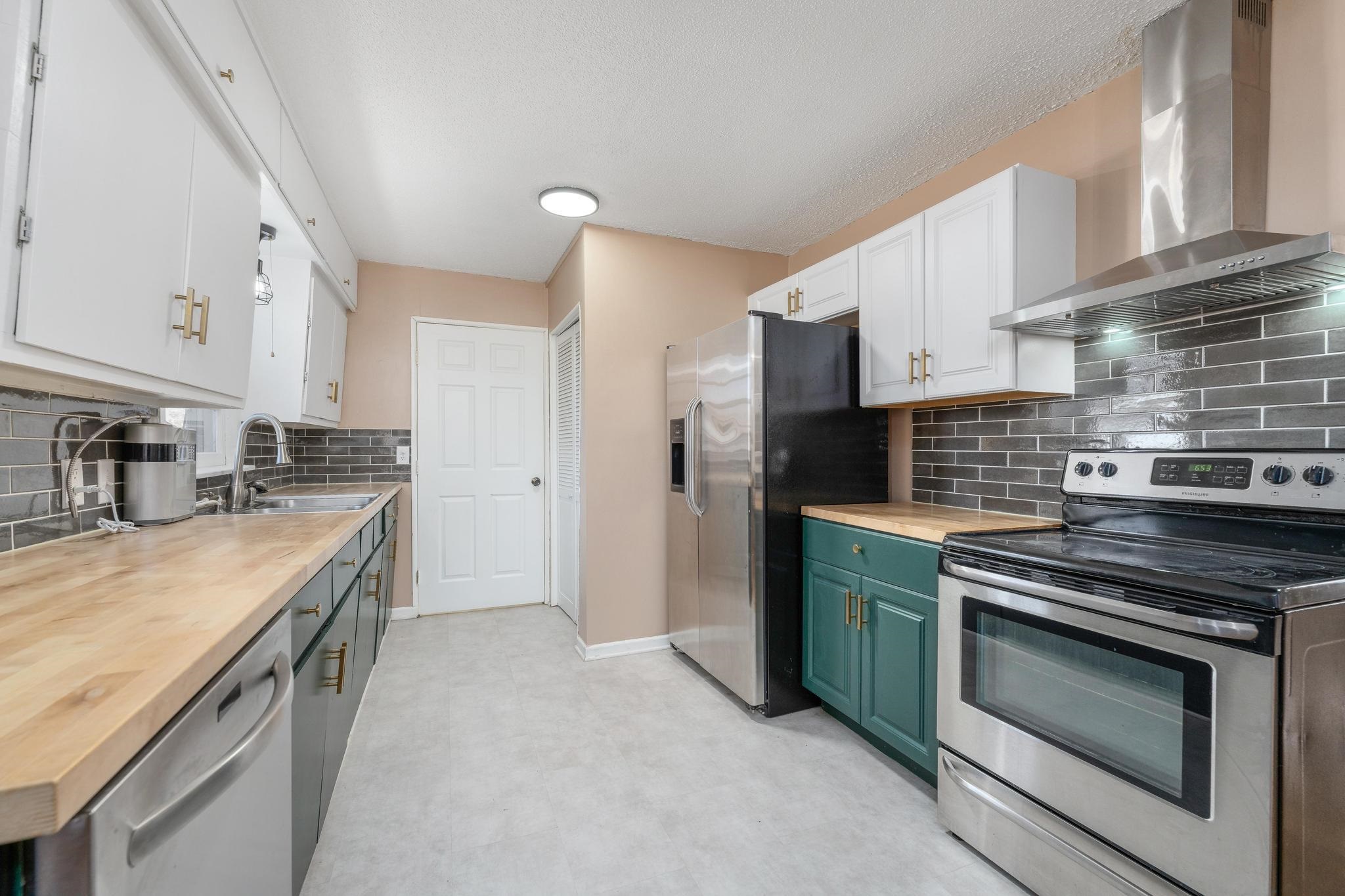 849 Lexington Road Wichita KS 67218