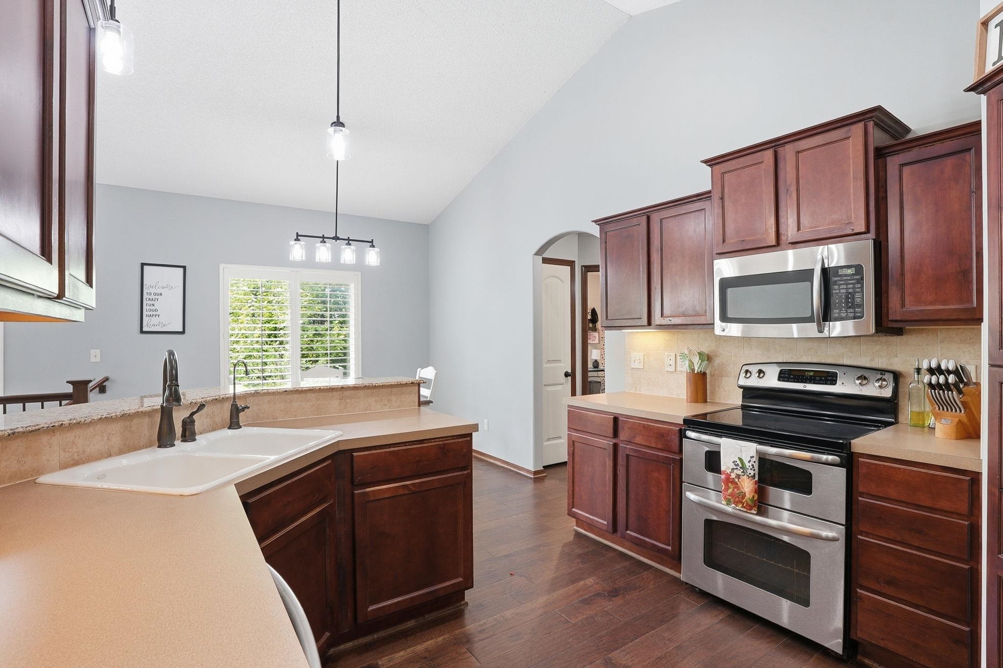 2615 N Woodridge Court Wichita KS 67226