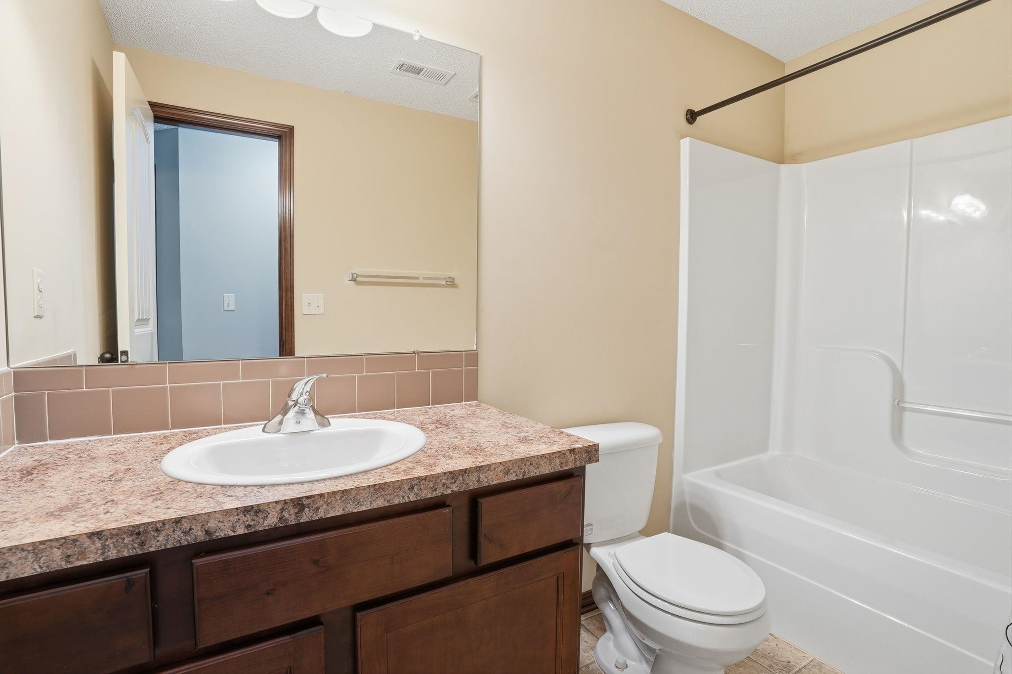 2615 N Woodridge Court Wichita KS 67226